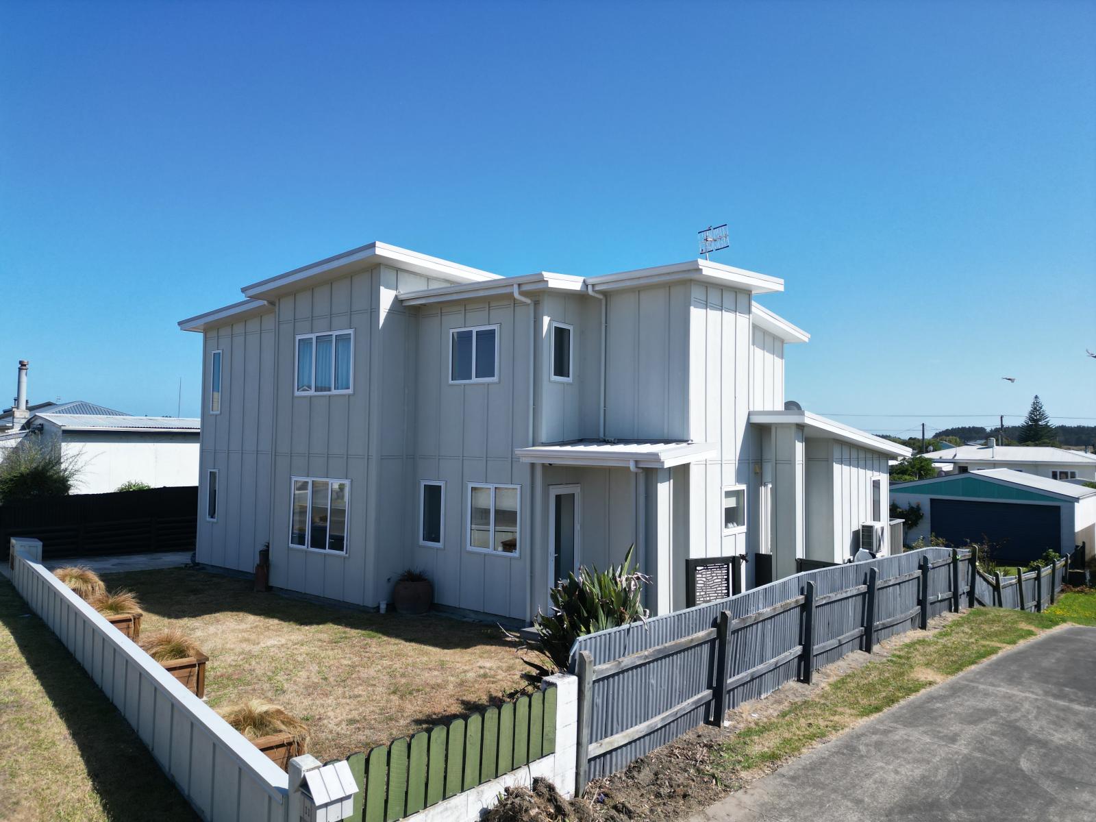 9 Roore Street, Foxton Beach