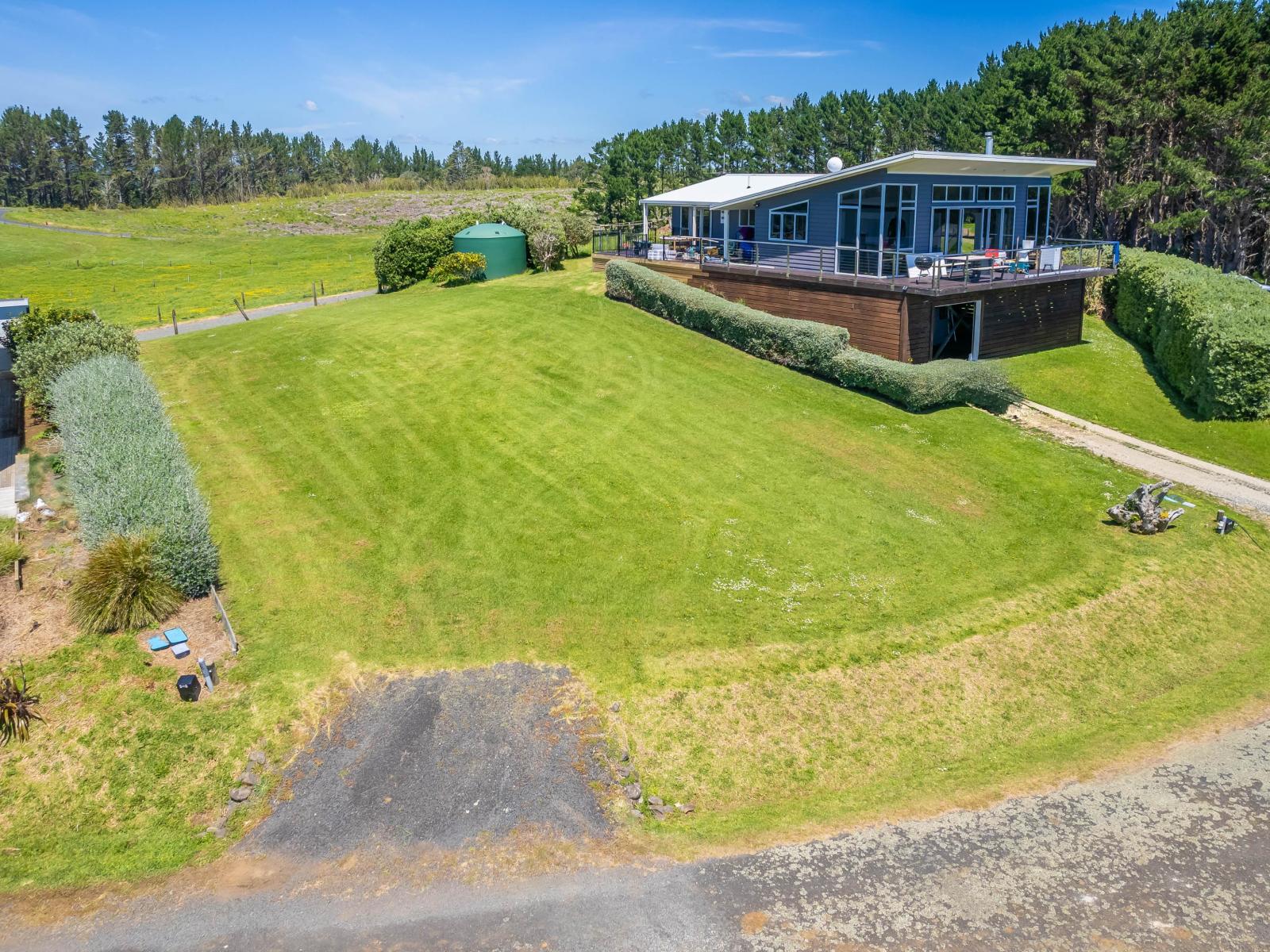 141 Okapu Place, Aotea Harbour