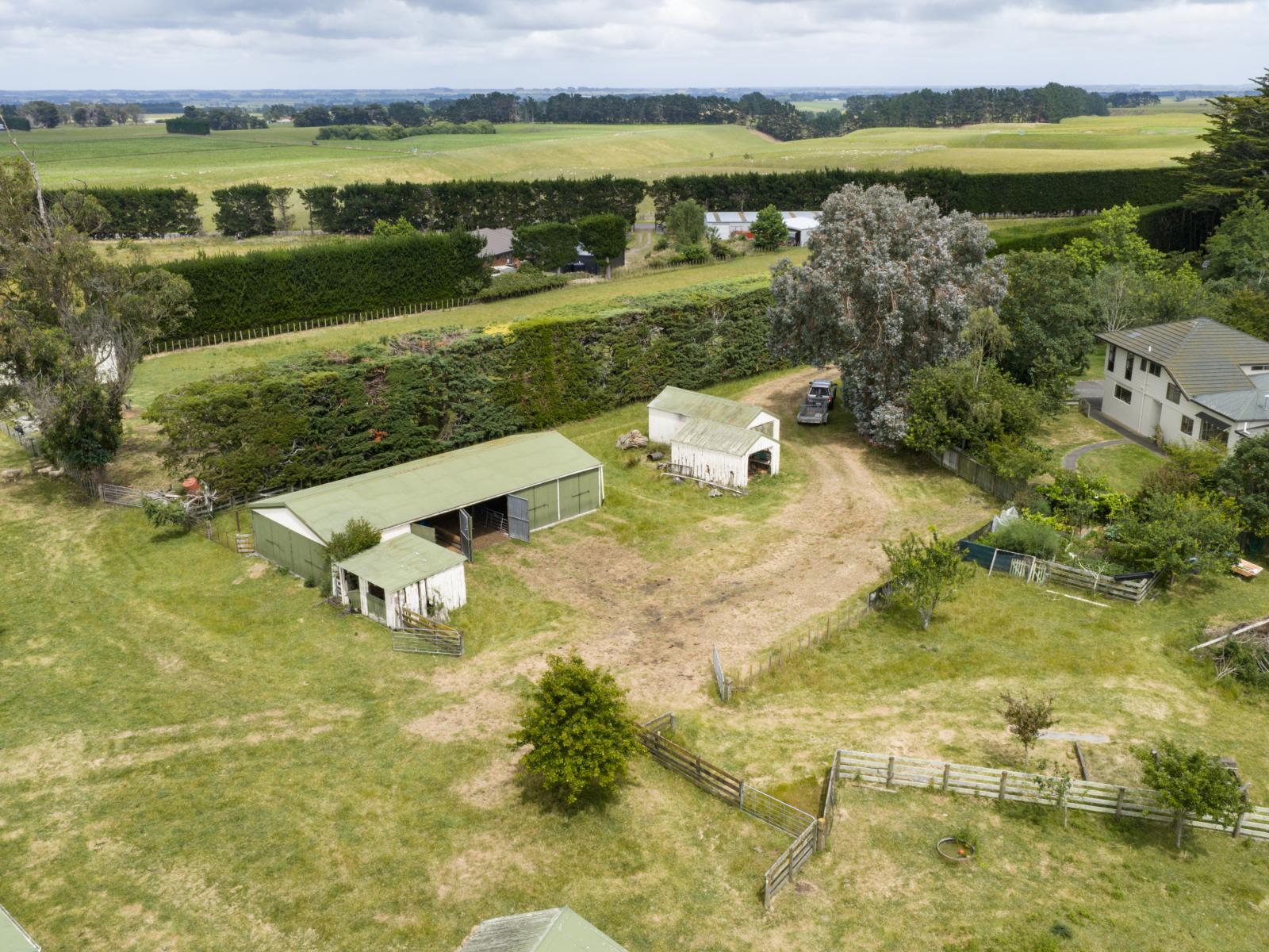 852 Penny Road, Awahuri