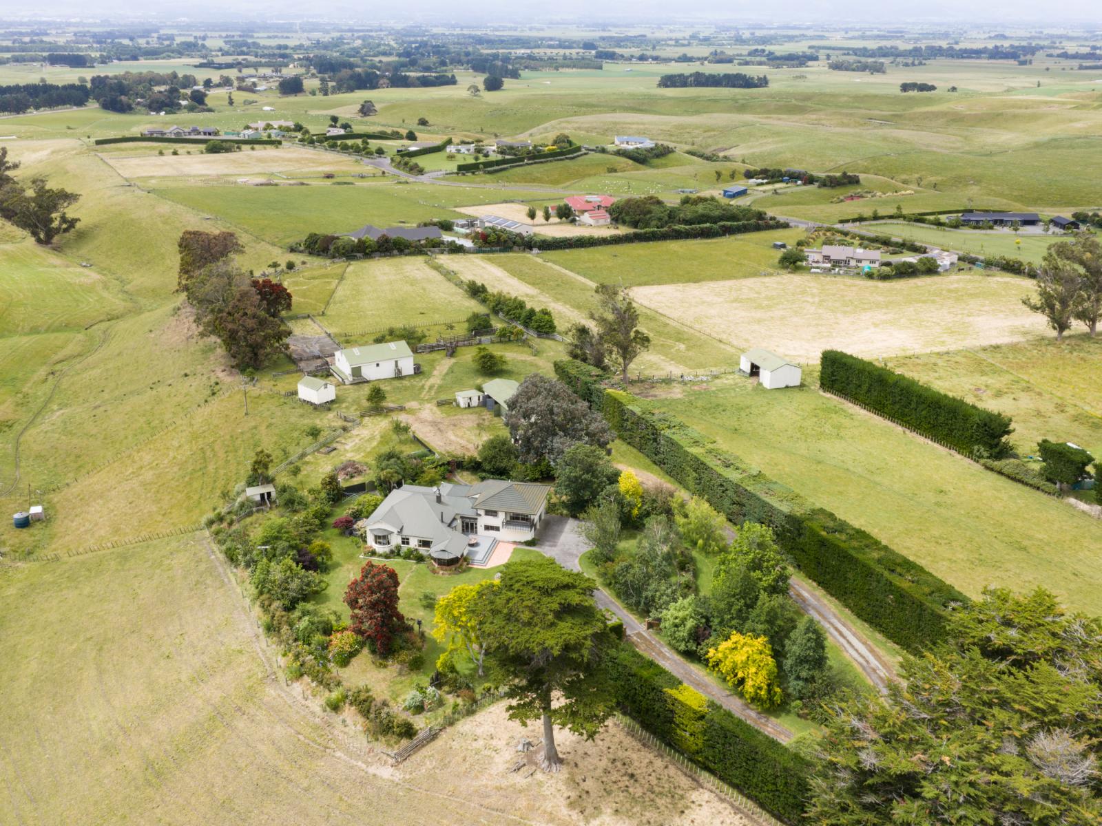 852 Penny Road, Awahuri