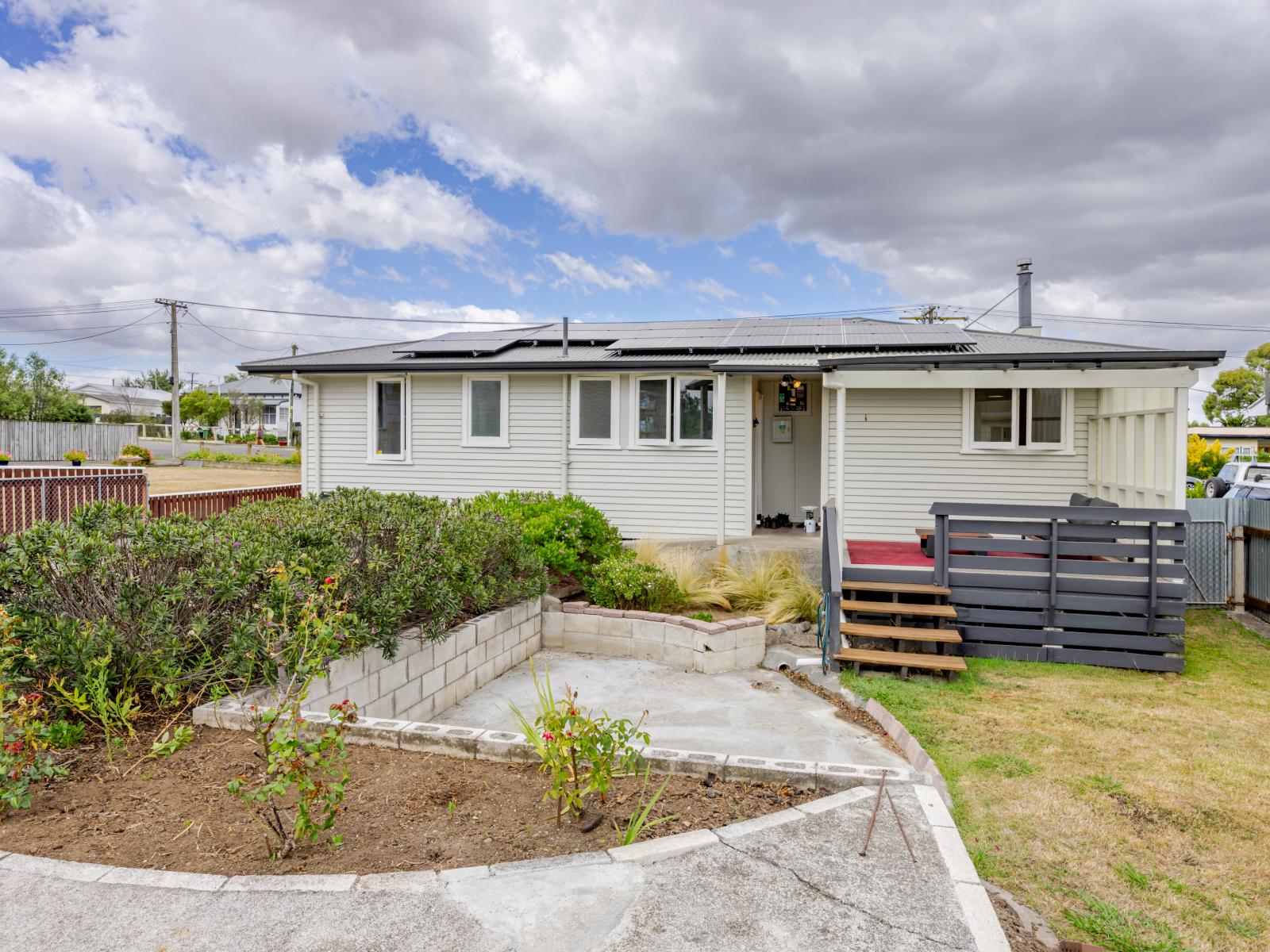 6 Montgomery Street, Waipukurau