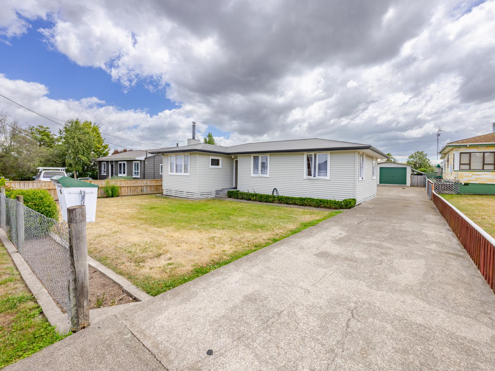 6 Montgomery Street, Waipukurau