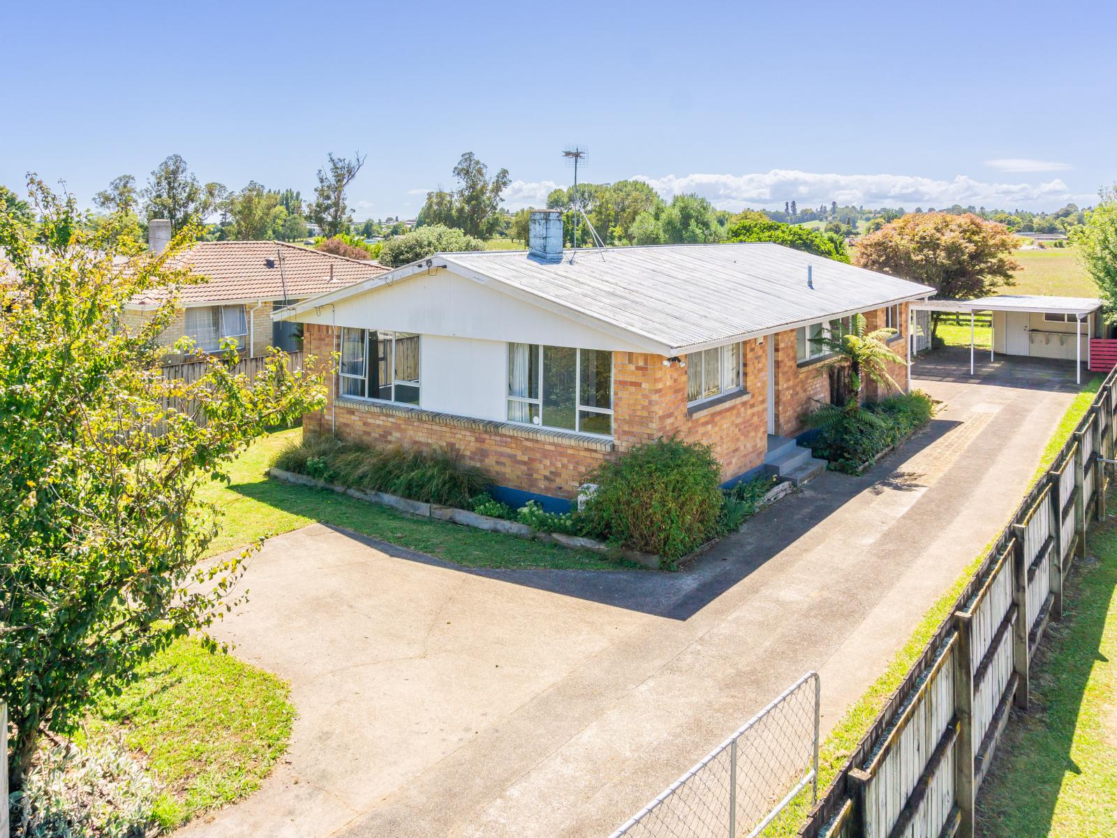 888 Hazelmere Crescent, Te Awamutu