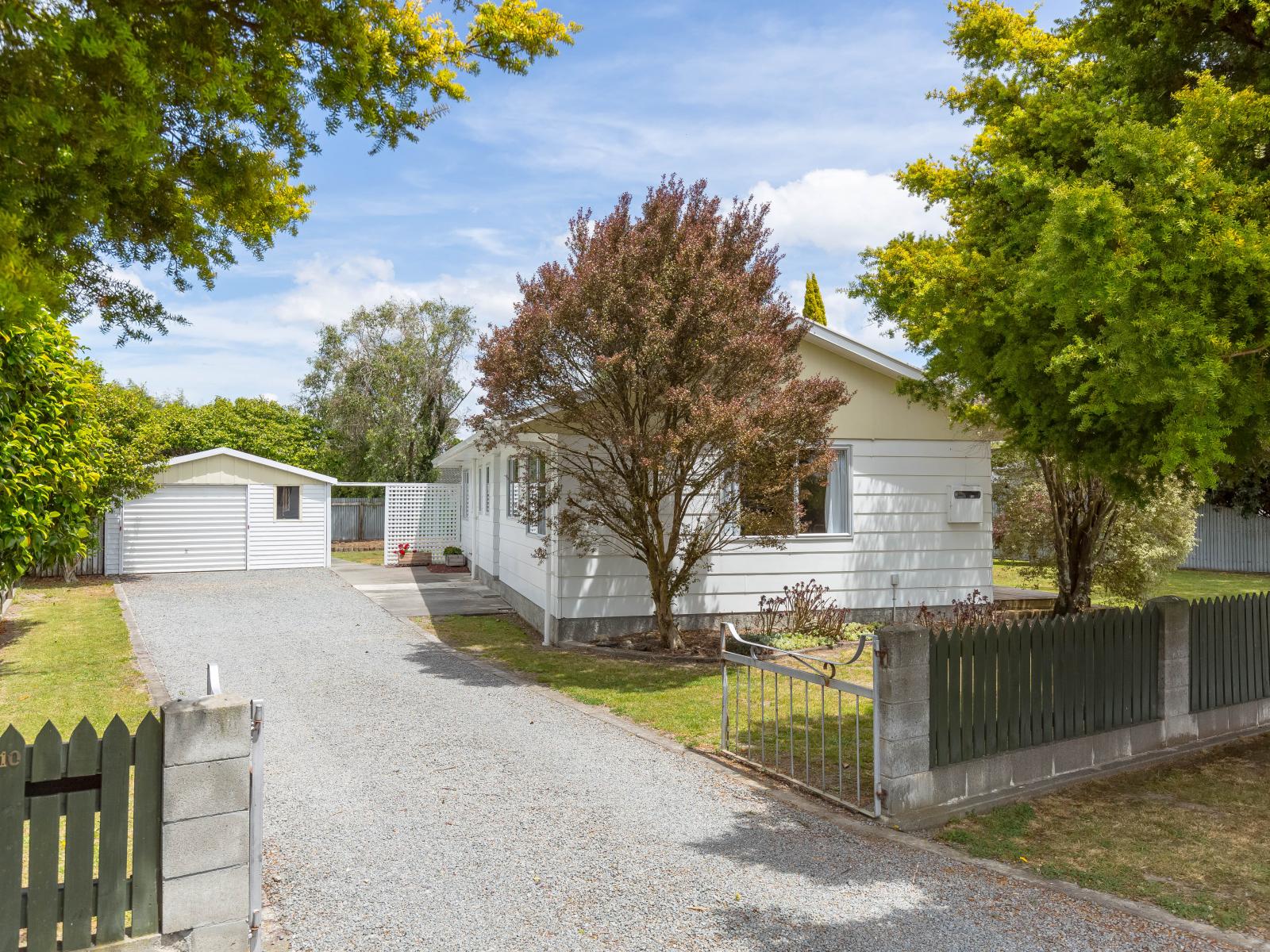 10 Papawai Road, Greytown