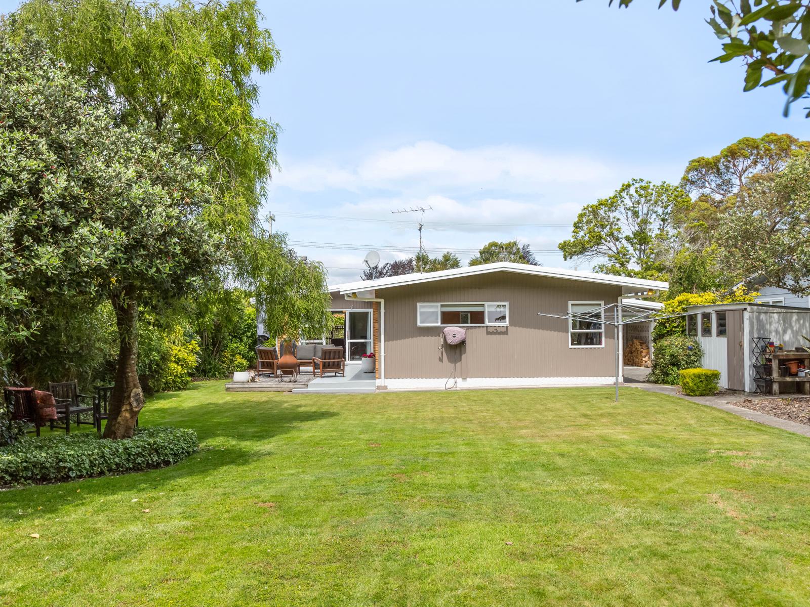 100 East Street, Greytown