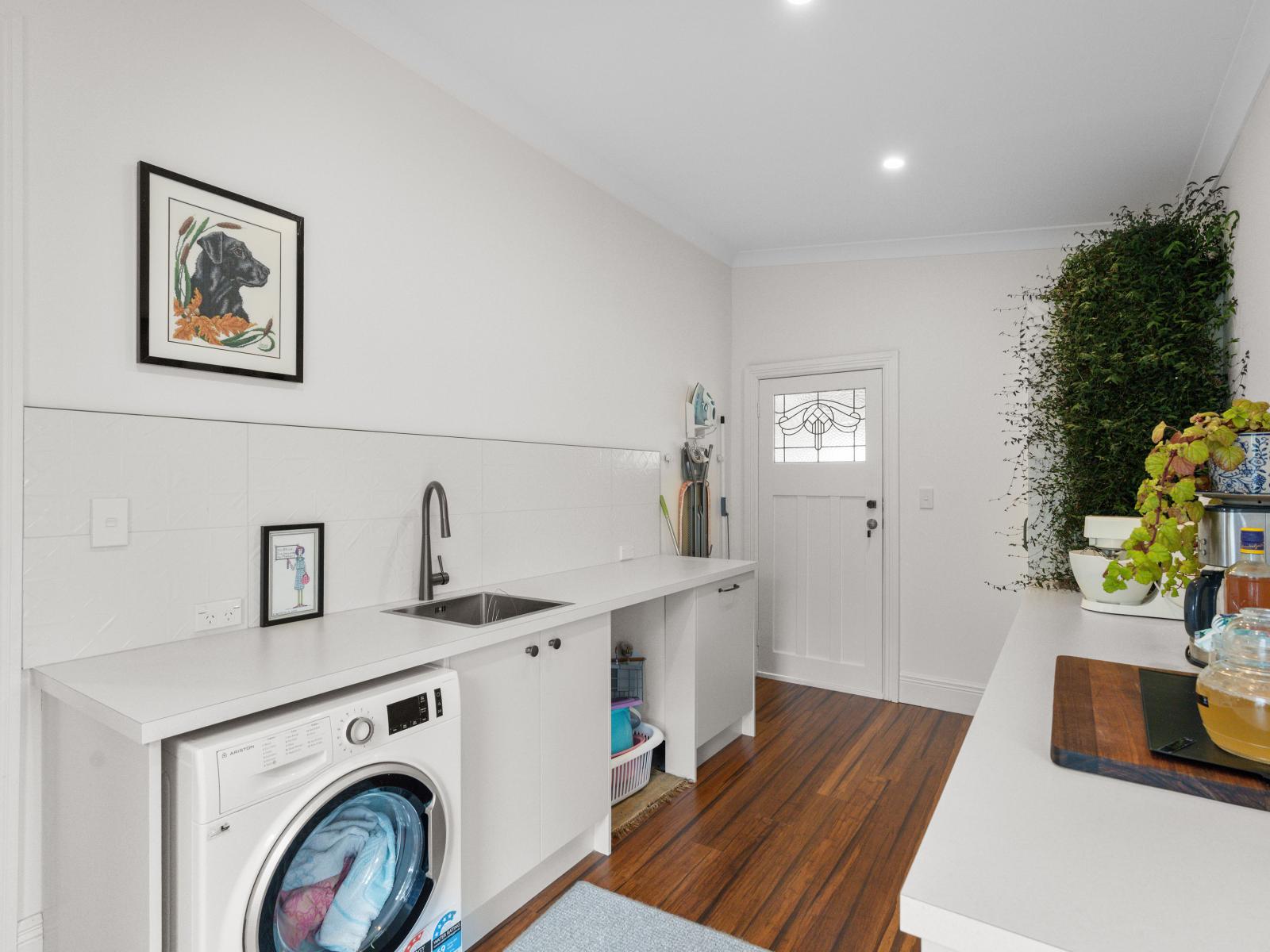 37 Kiharoa Street, Otaki Beach