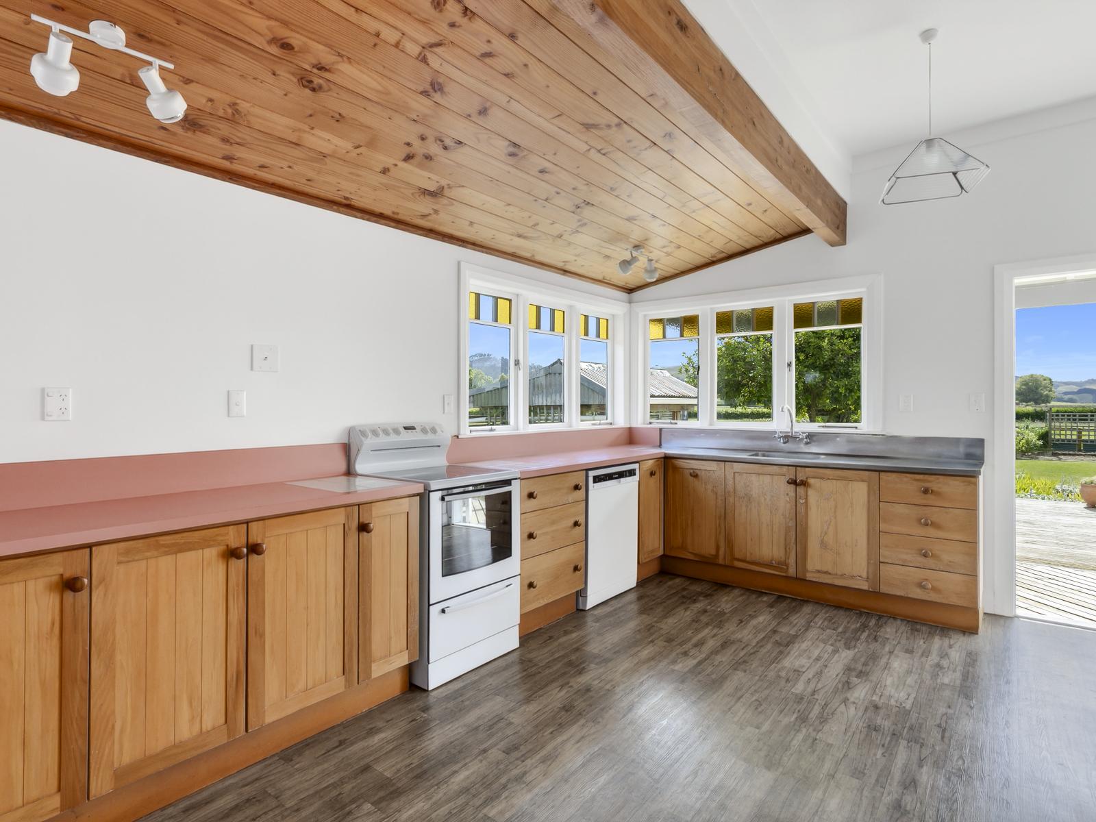 574 Victoria Road, Cambridge