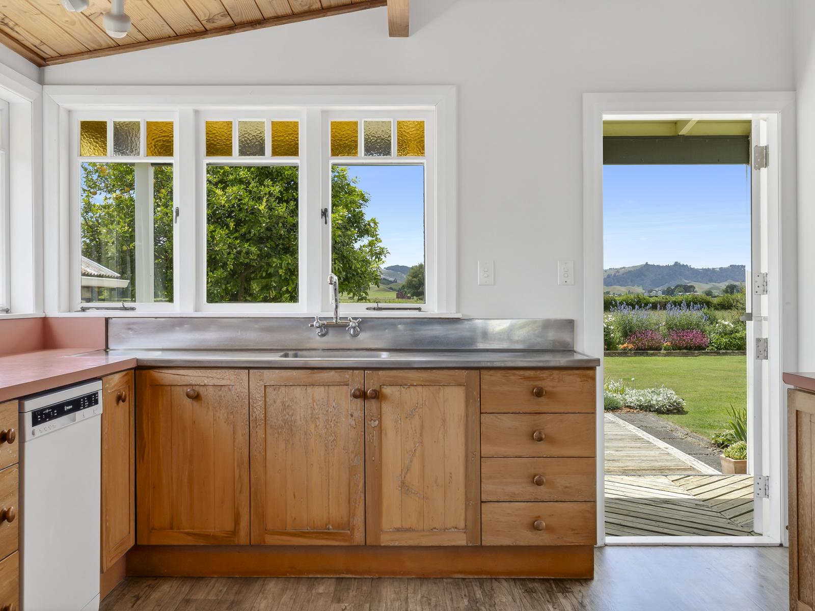 574 Victoria Road, Cambridge