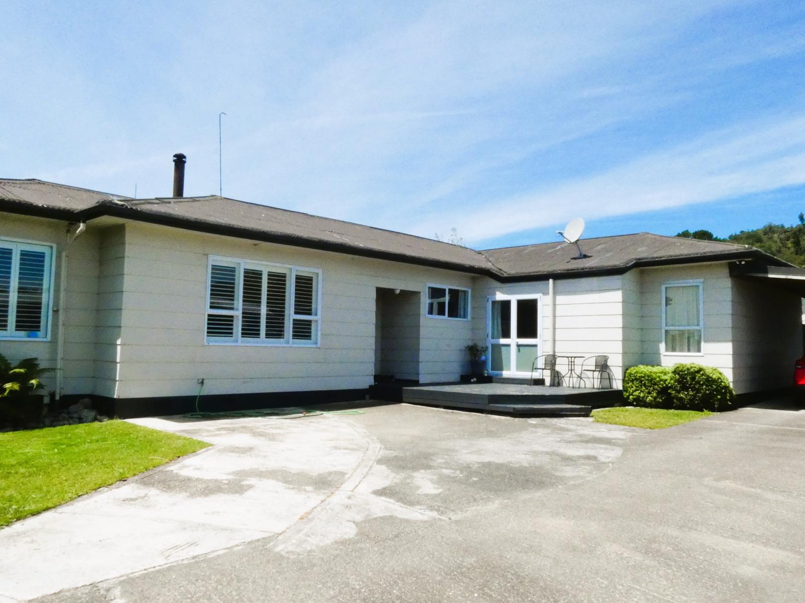 62 McGill Street, Waimangaroa