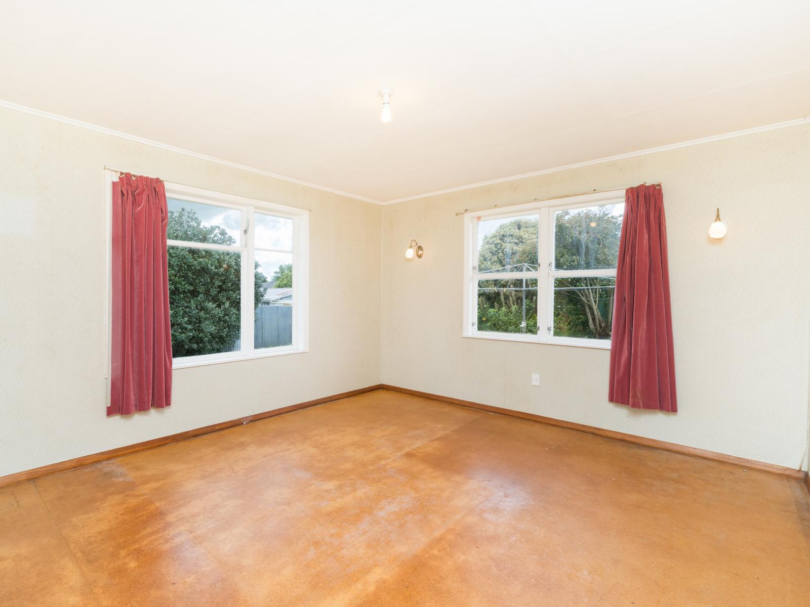 10 Somerset Crescent, Highbury