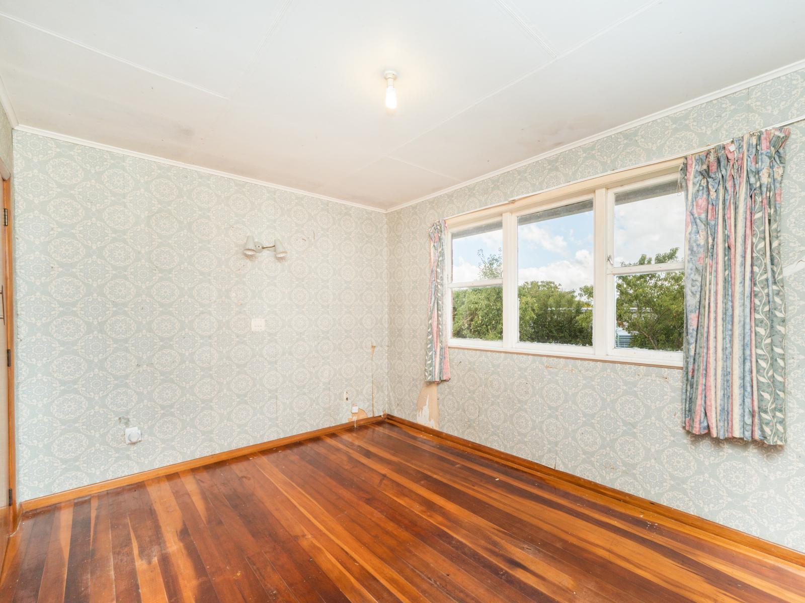 10 Somerset Crescent, Highbury