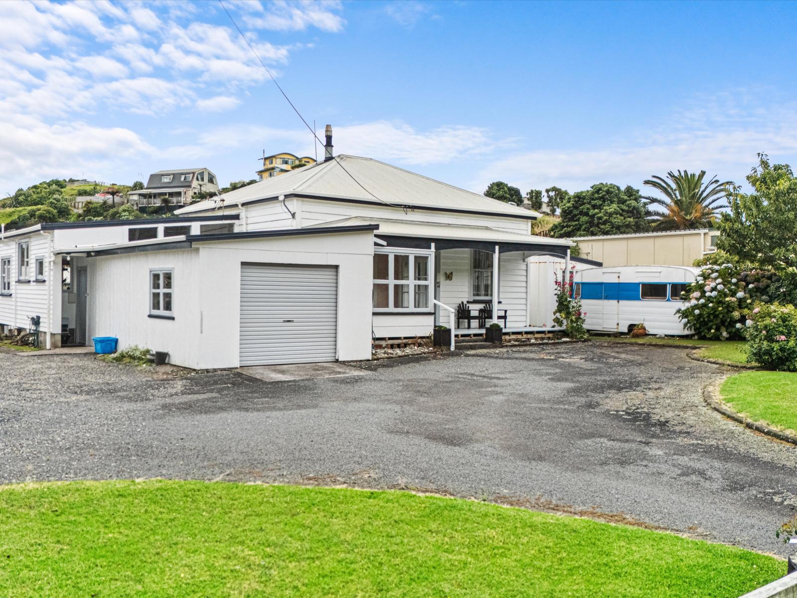 10 North Street, Mokau