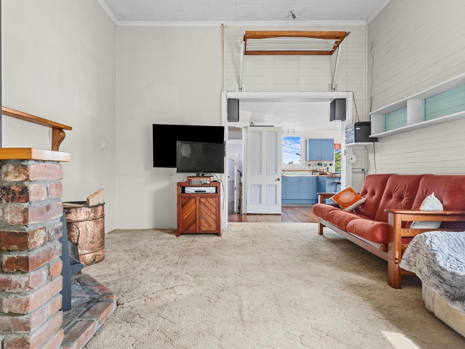 10 North Street, Mokau