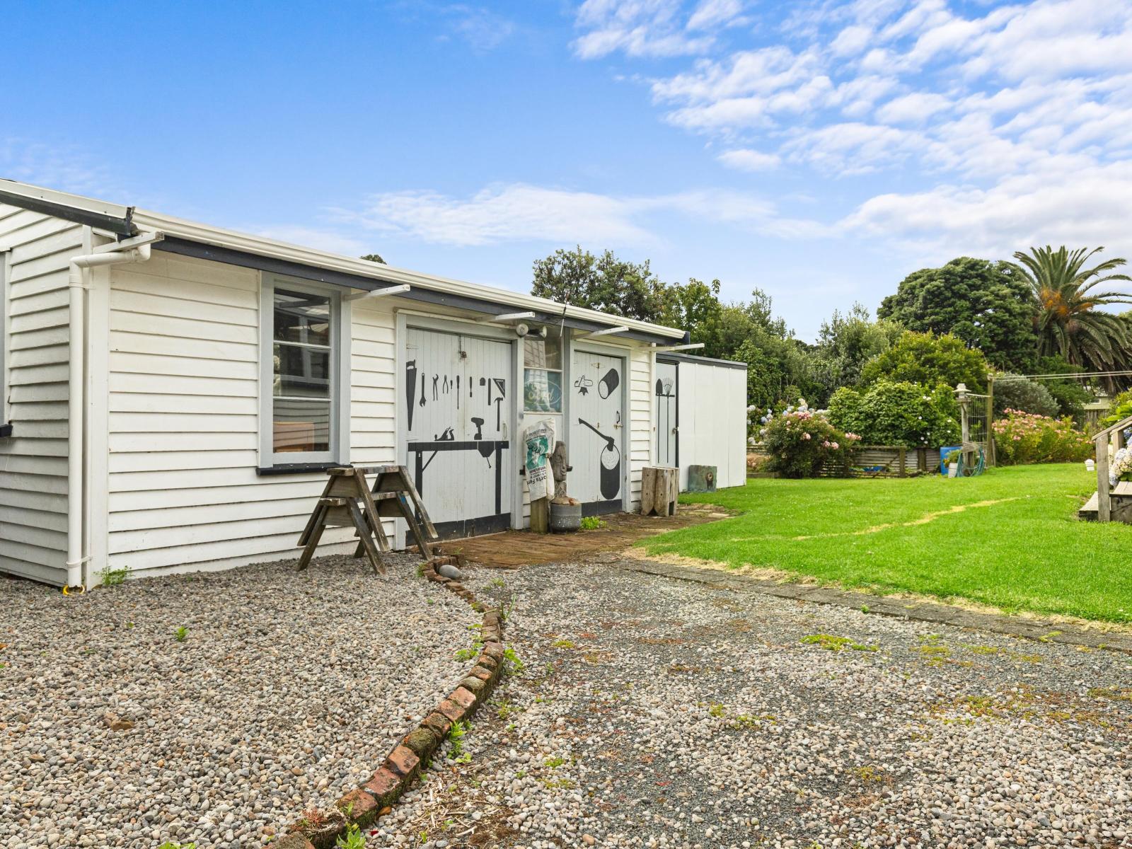 10 North Street, Mokau