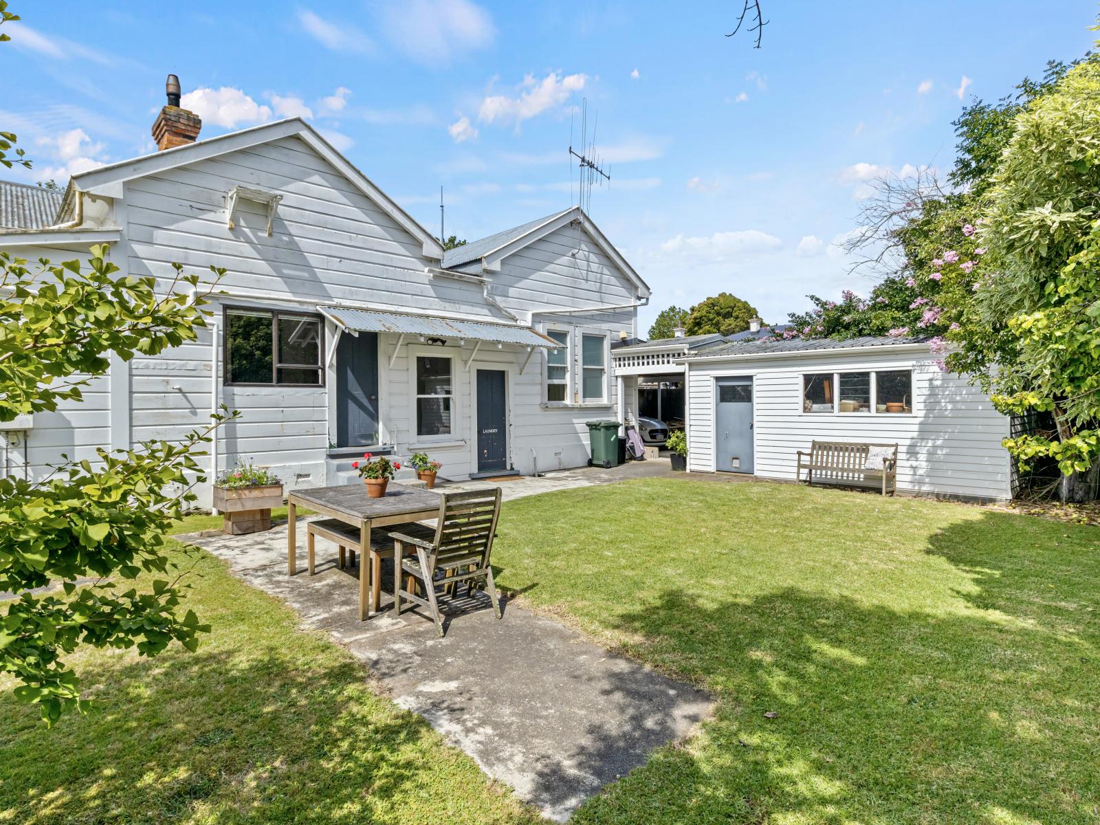 11B Peakes Road, St Johns Hill