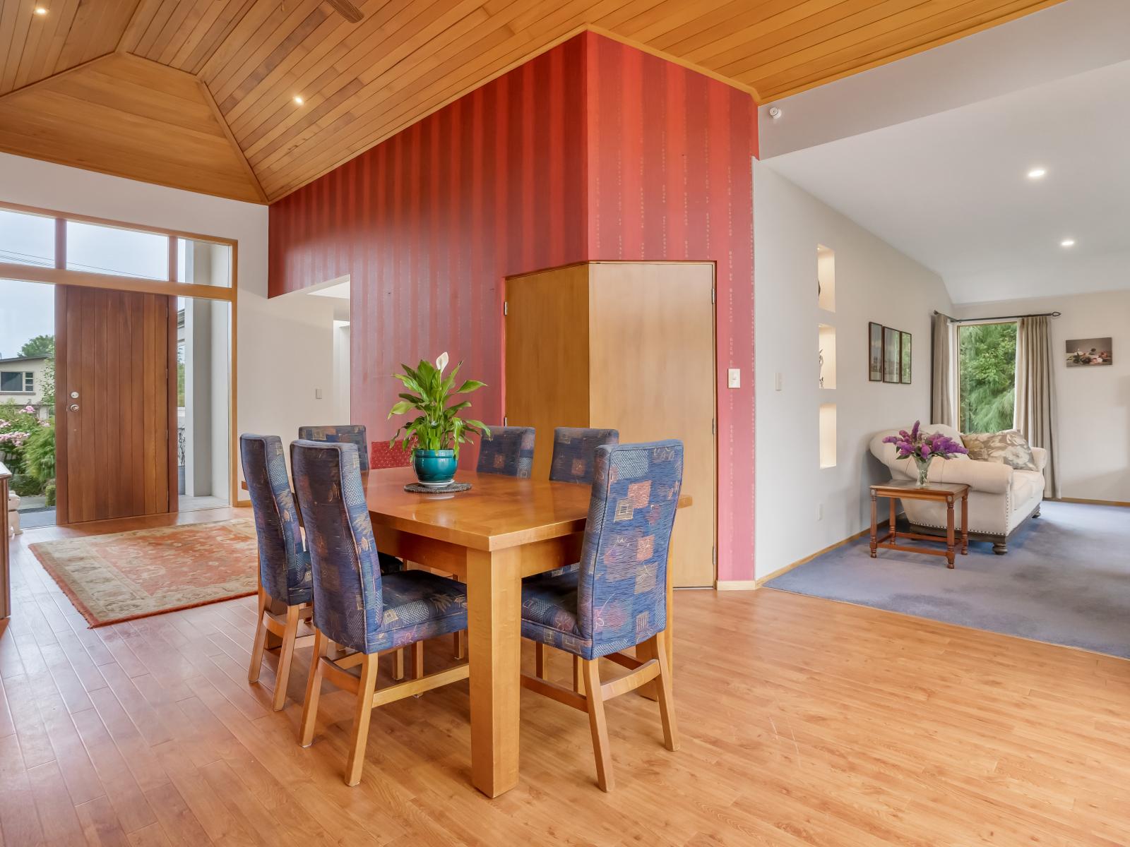 86 Albert Street, Winton