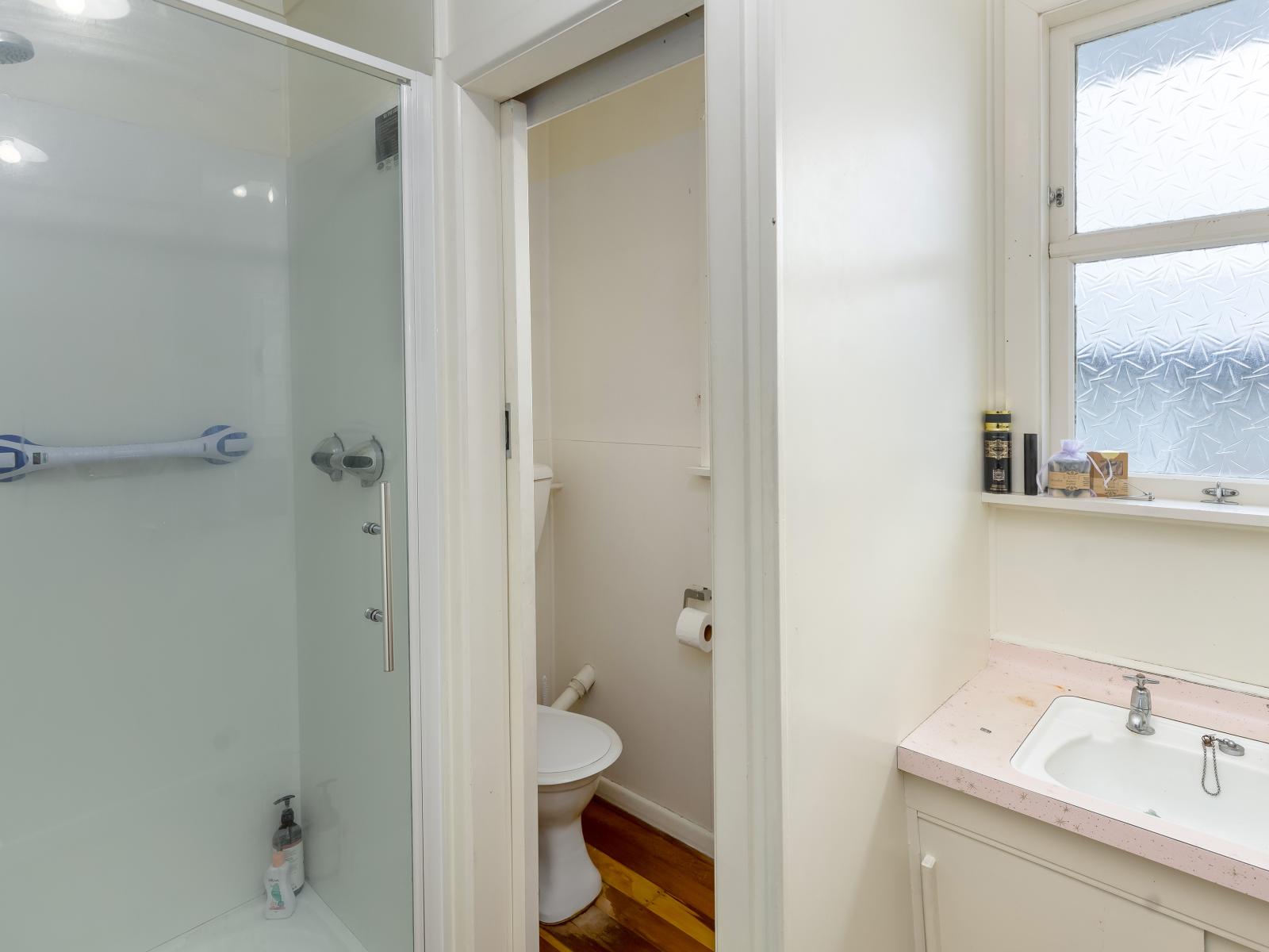 7 and 7a Puriri Crescent, Masterton