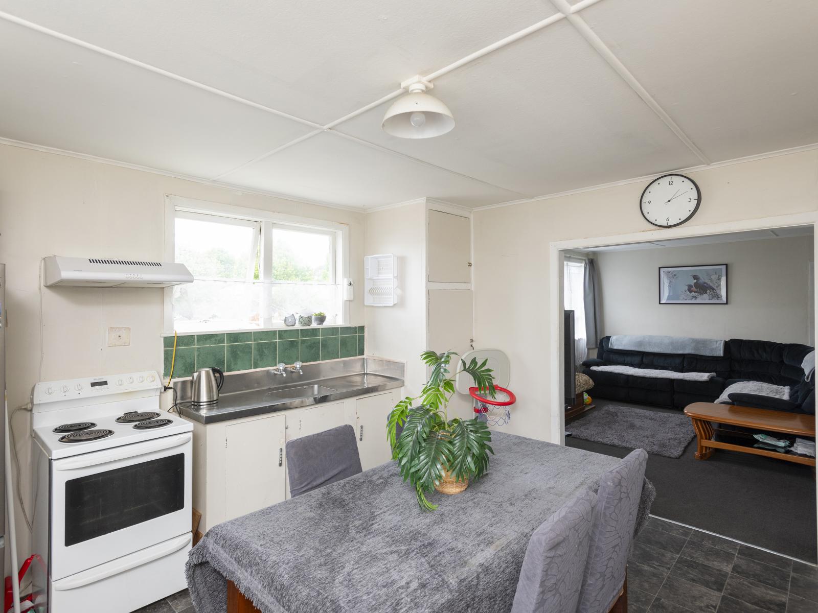 5 Cavendish Crescent, Outer Kaiti