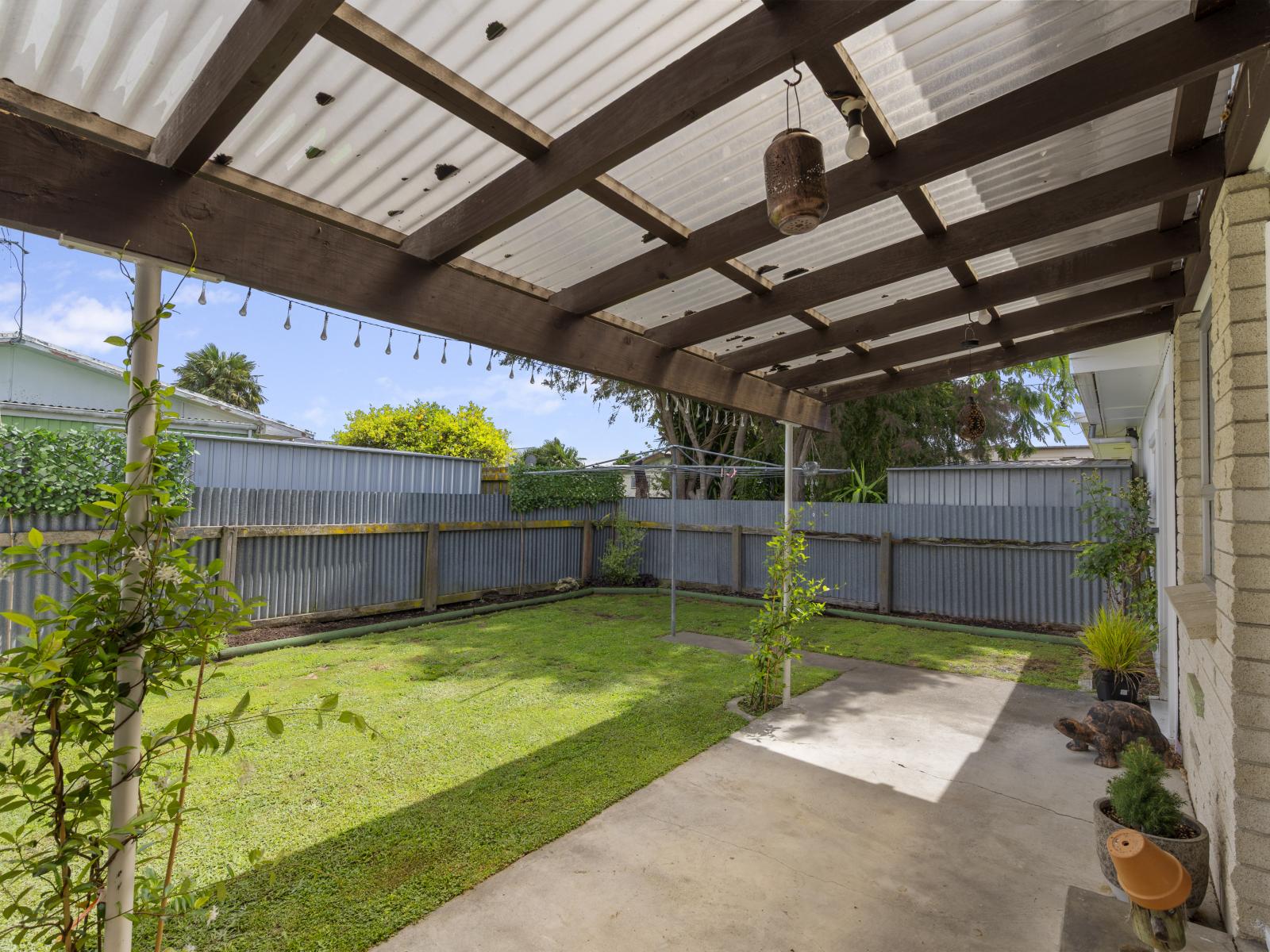 1/204 Grays Road, St Leonards