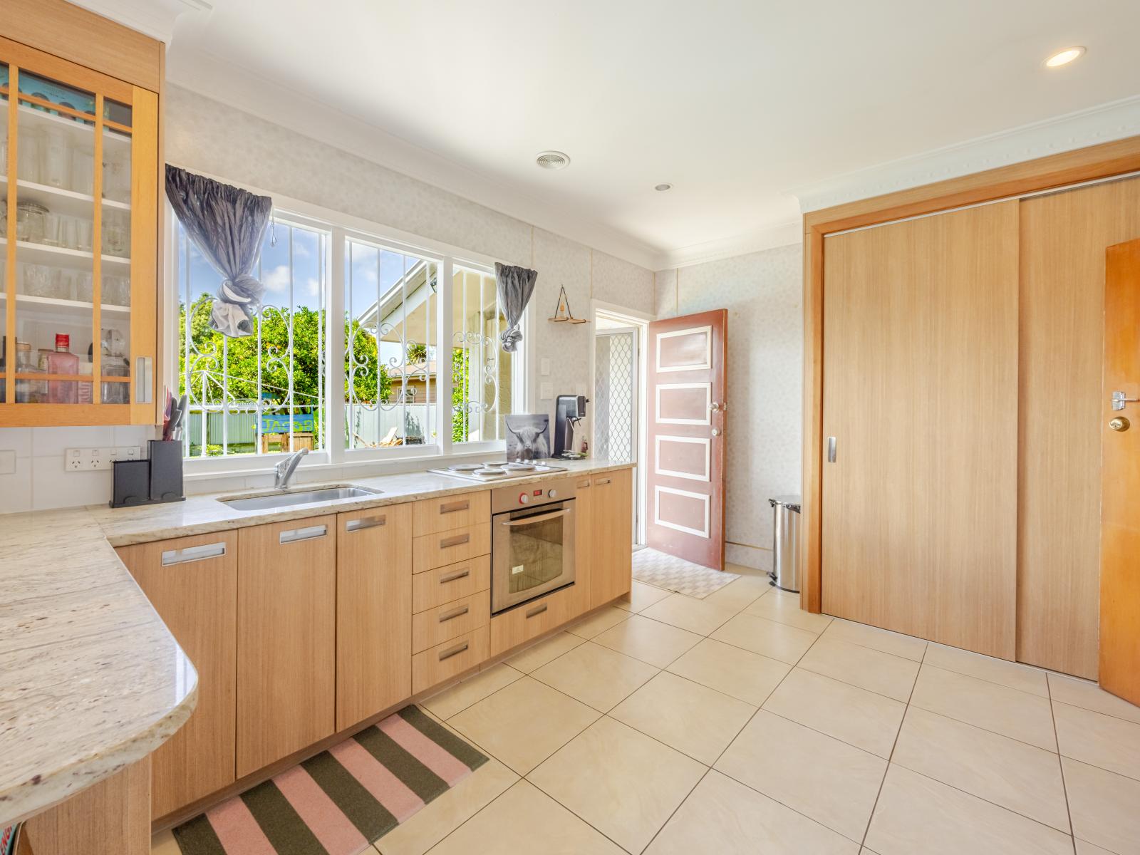 819 Ngaio Street, Mahora