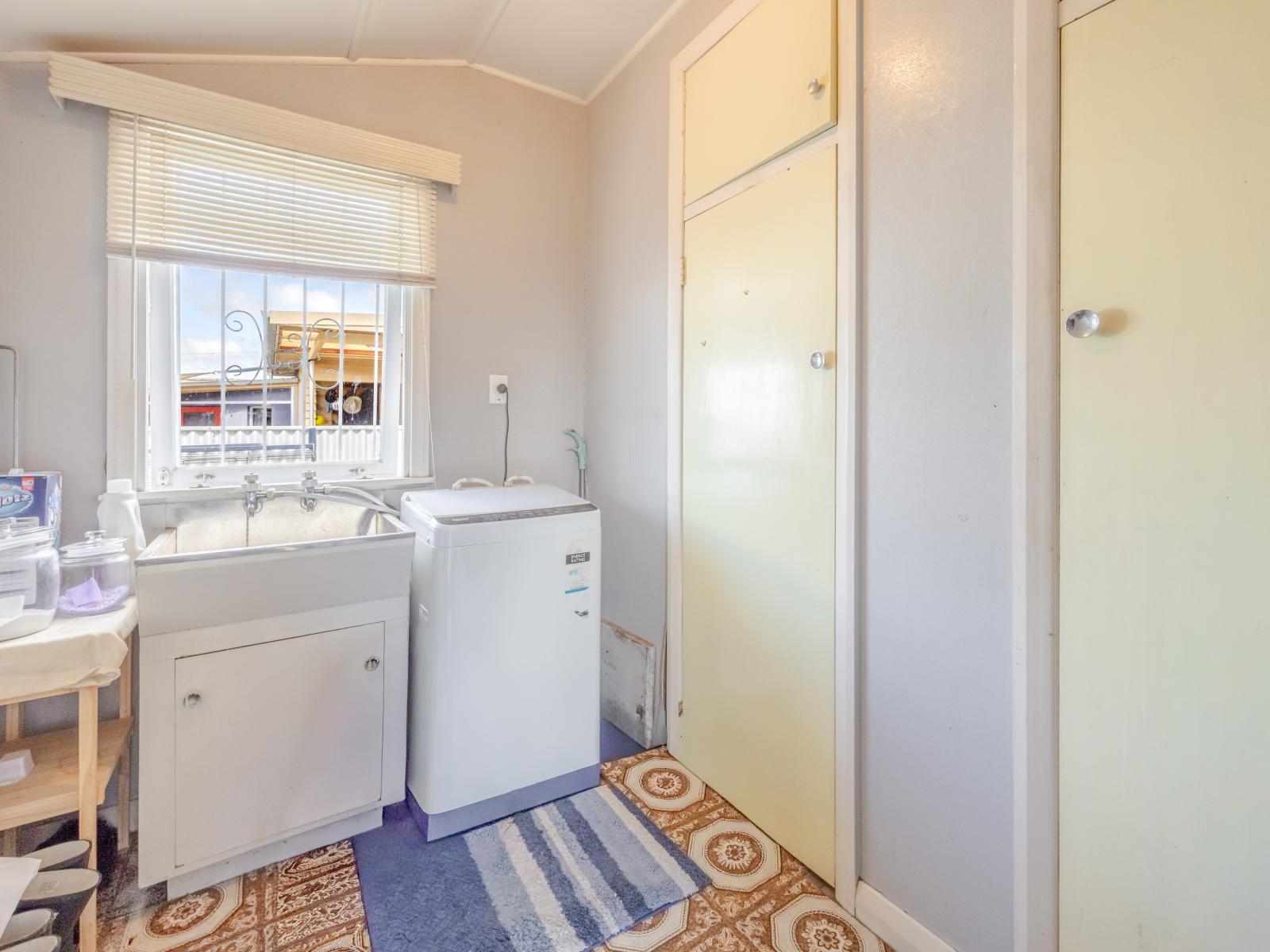 819 Ngaio Street, Mahora