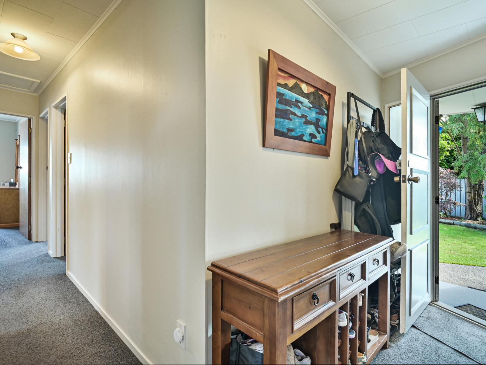 410 Hemi Street, Raureka