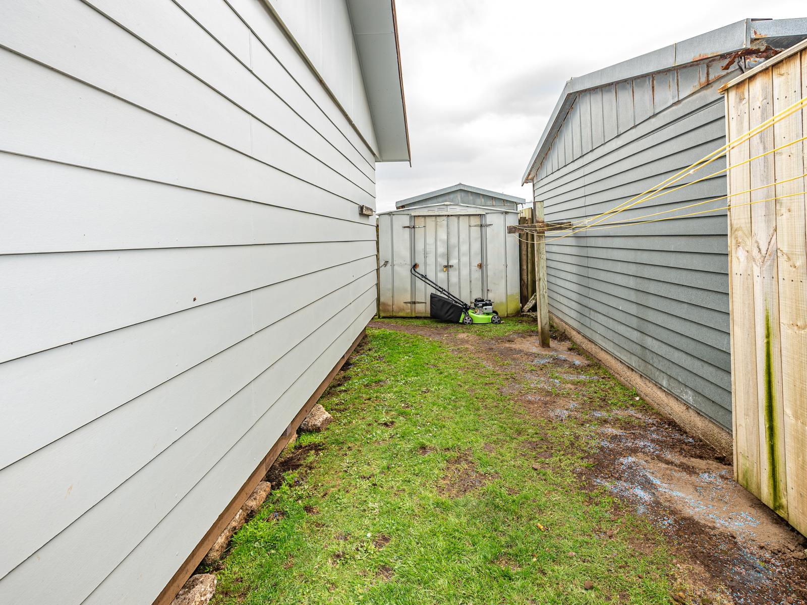 12B Cornwall Road, Springvale