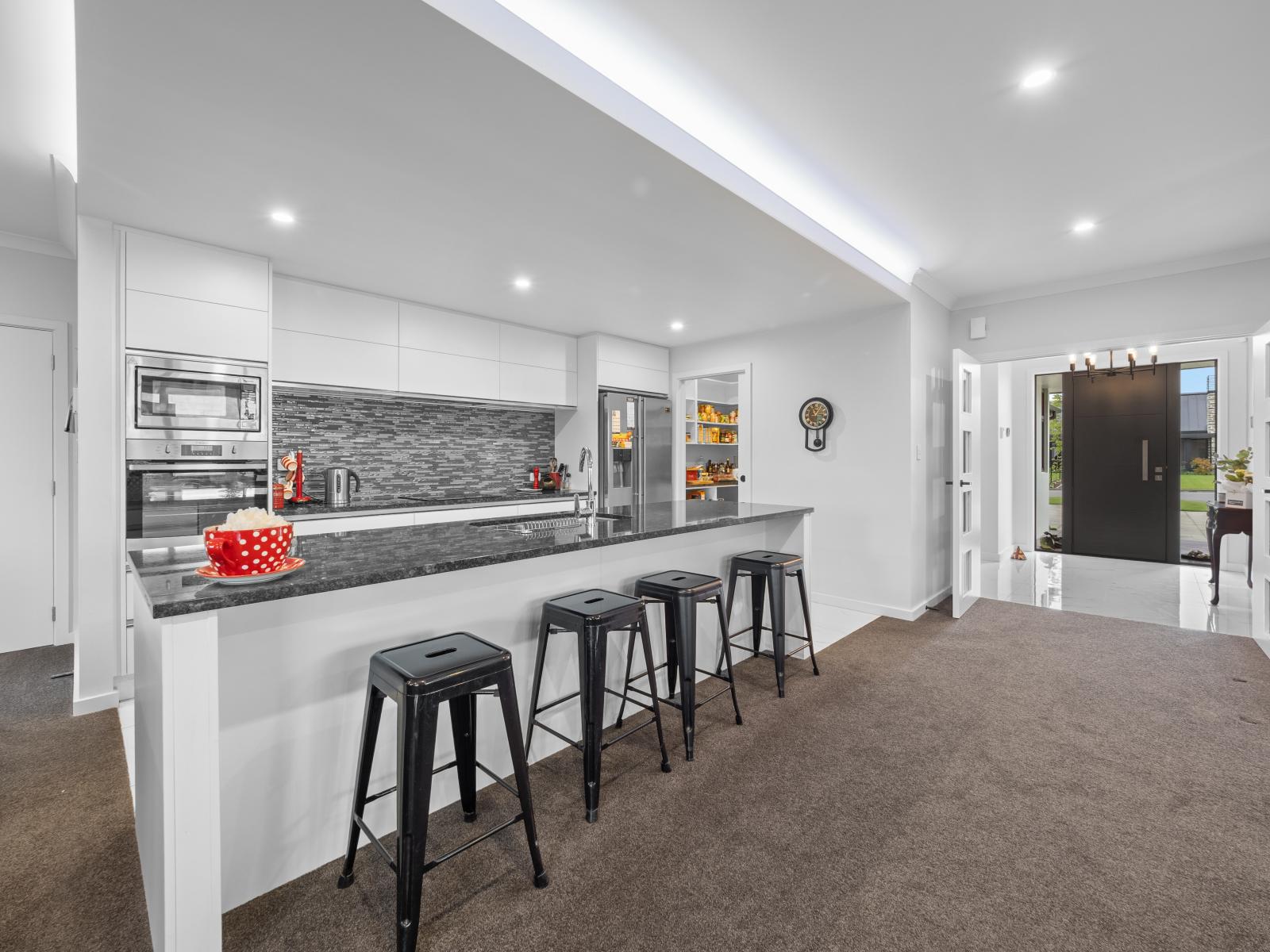 15 Douglas Drive, Allenton