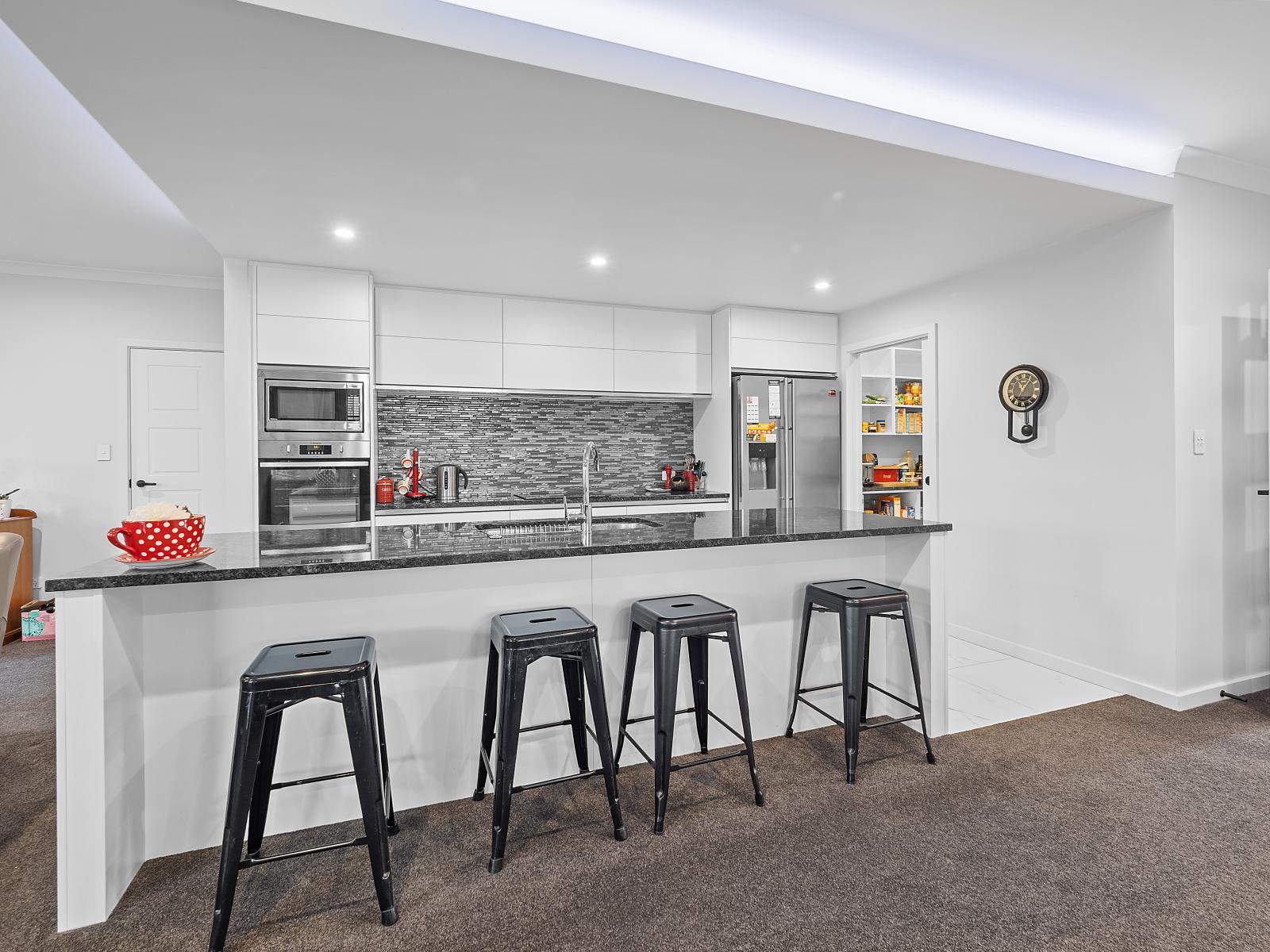 15 Douglas Drive, Allenton