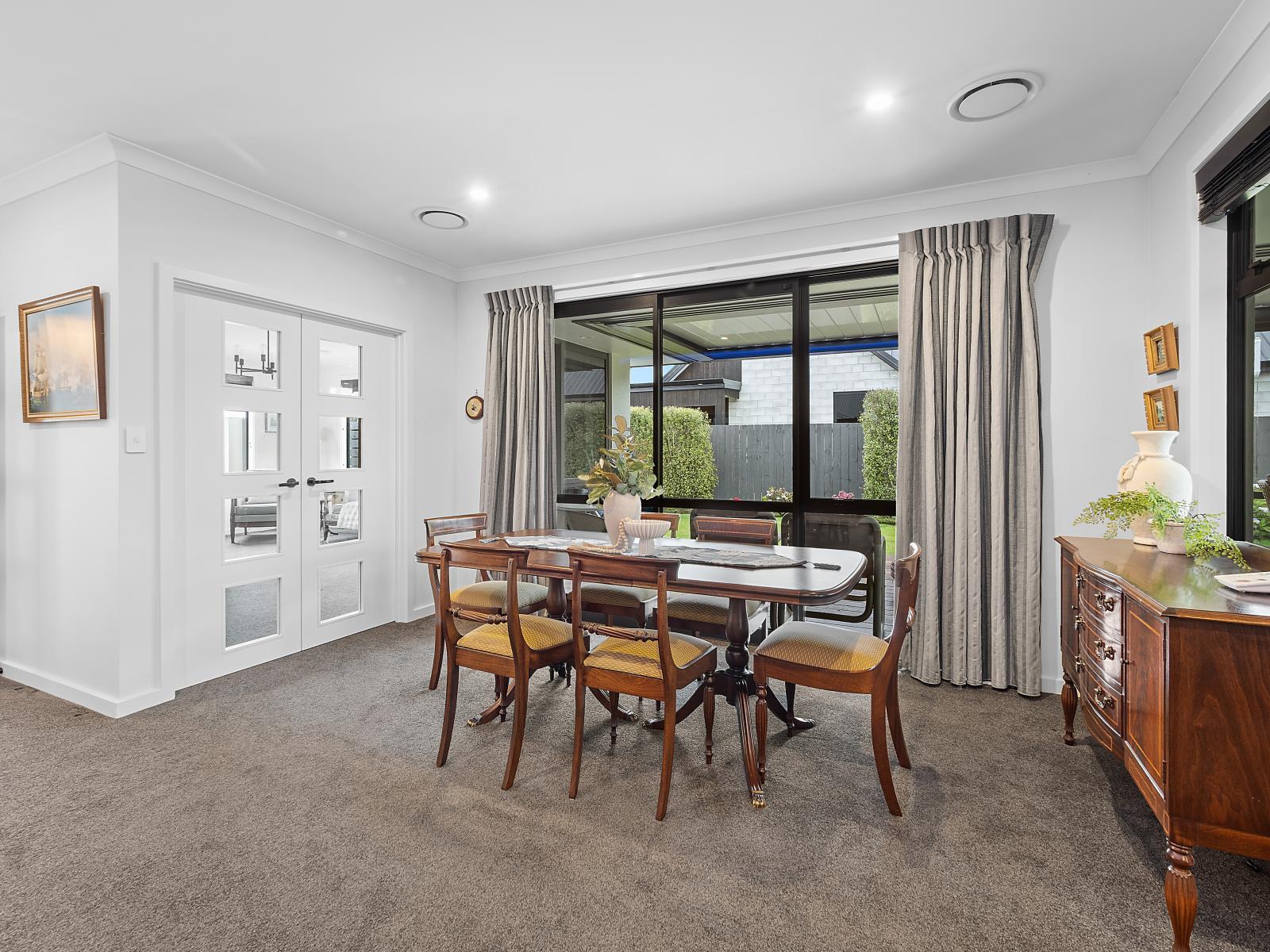 15 Douglas Drive, Allenton