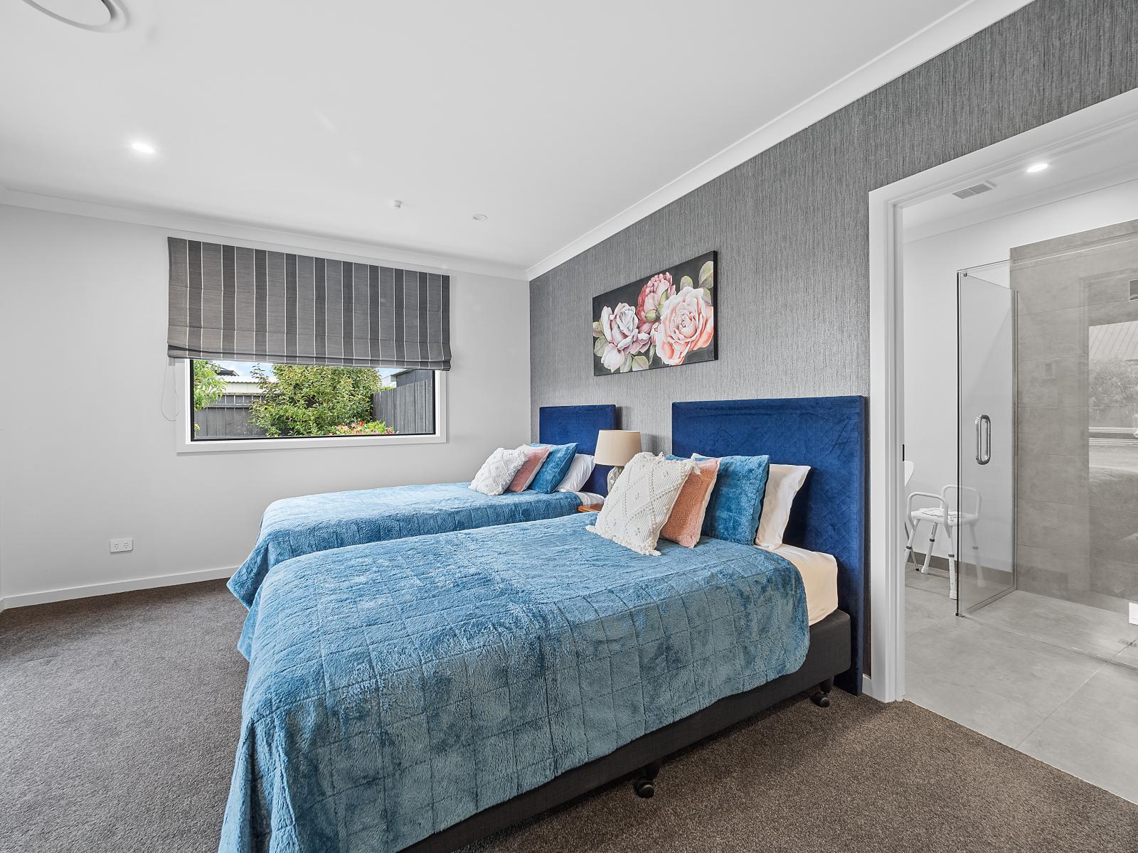 15 Douglas Drive, Allenton