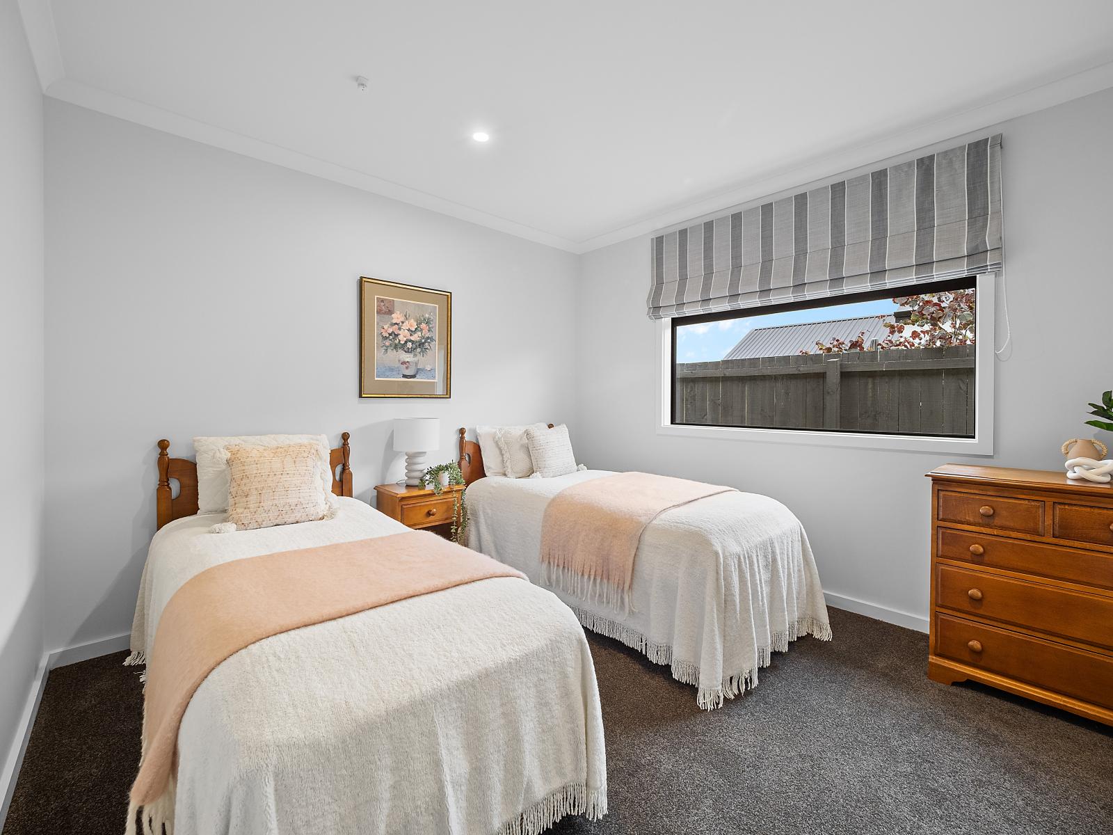 15 Douglas Drive, Allenton