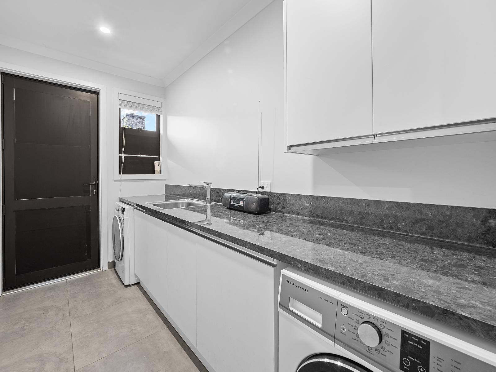 15 Douglas Drive, Allenton