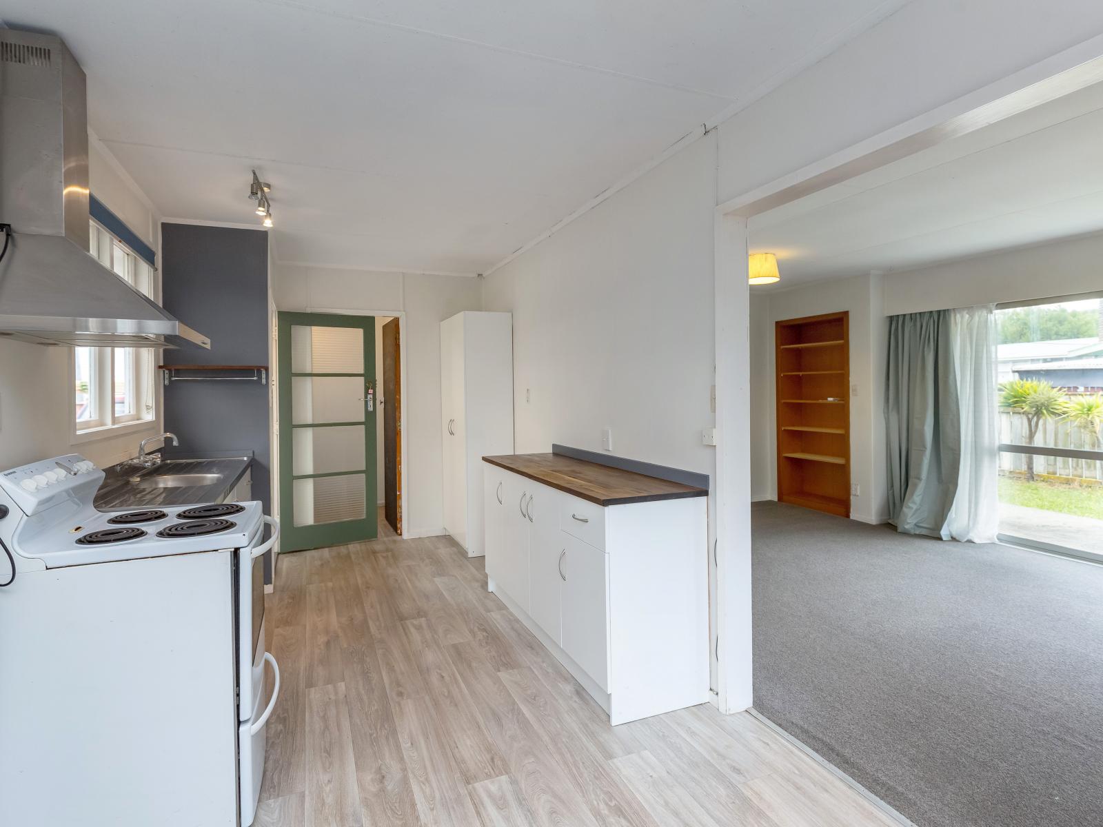 9 Hardie Grove, Featherston