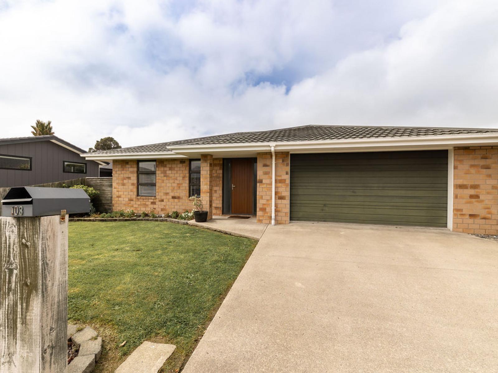 103 Peel Street, Westport