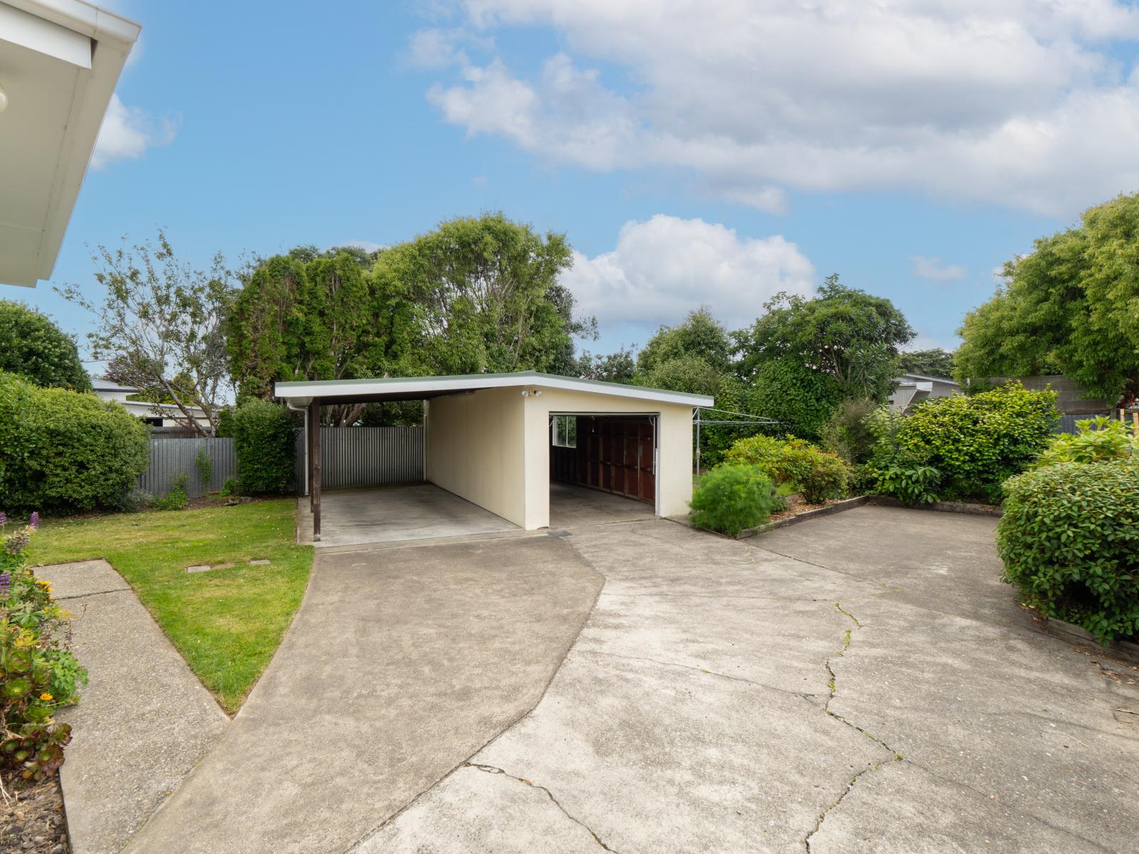 48 Helmsdale Street, Waverley