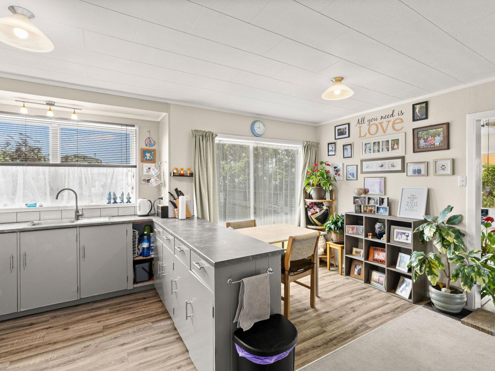 24 Hood Street, Castlecliff