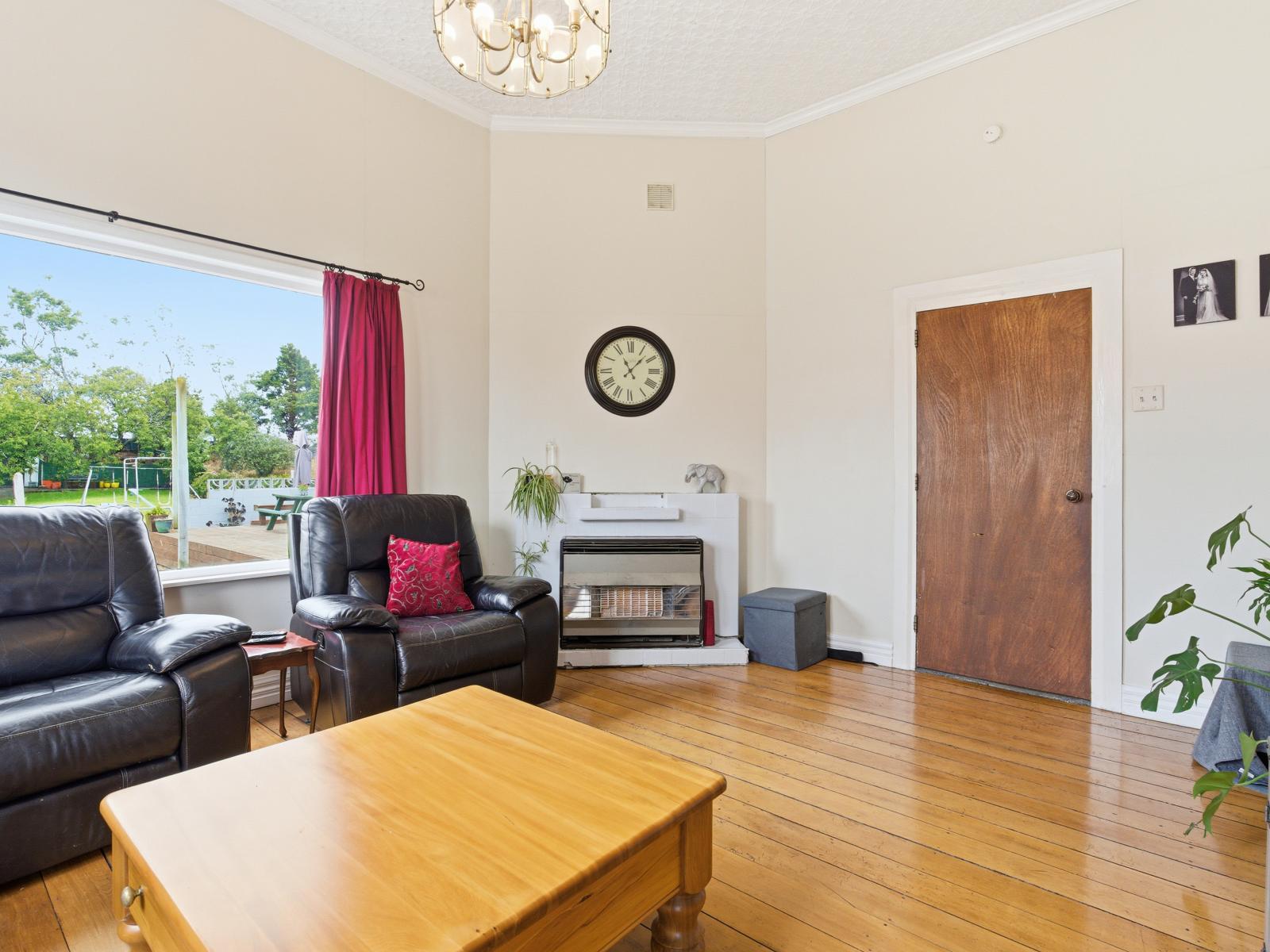 25 Smithfield Road, Tawhero