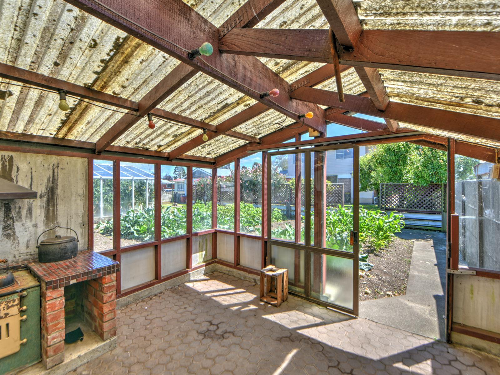 16 Oakland Street, Mataura