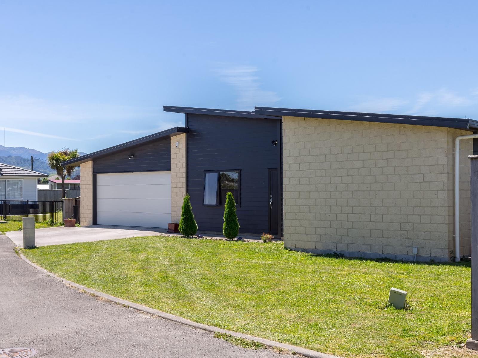 4 Devon Lane, Carterton