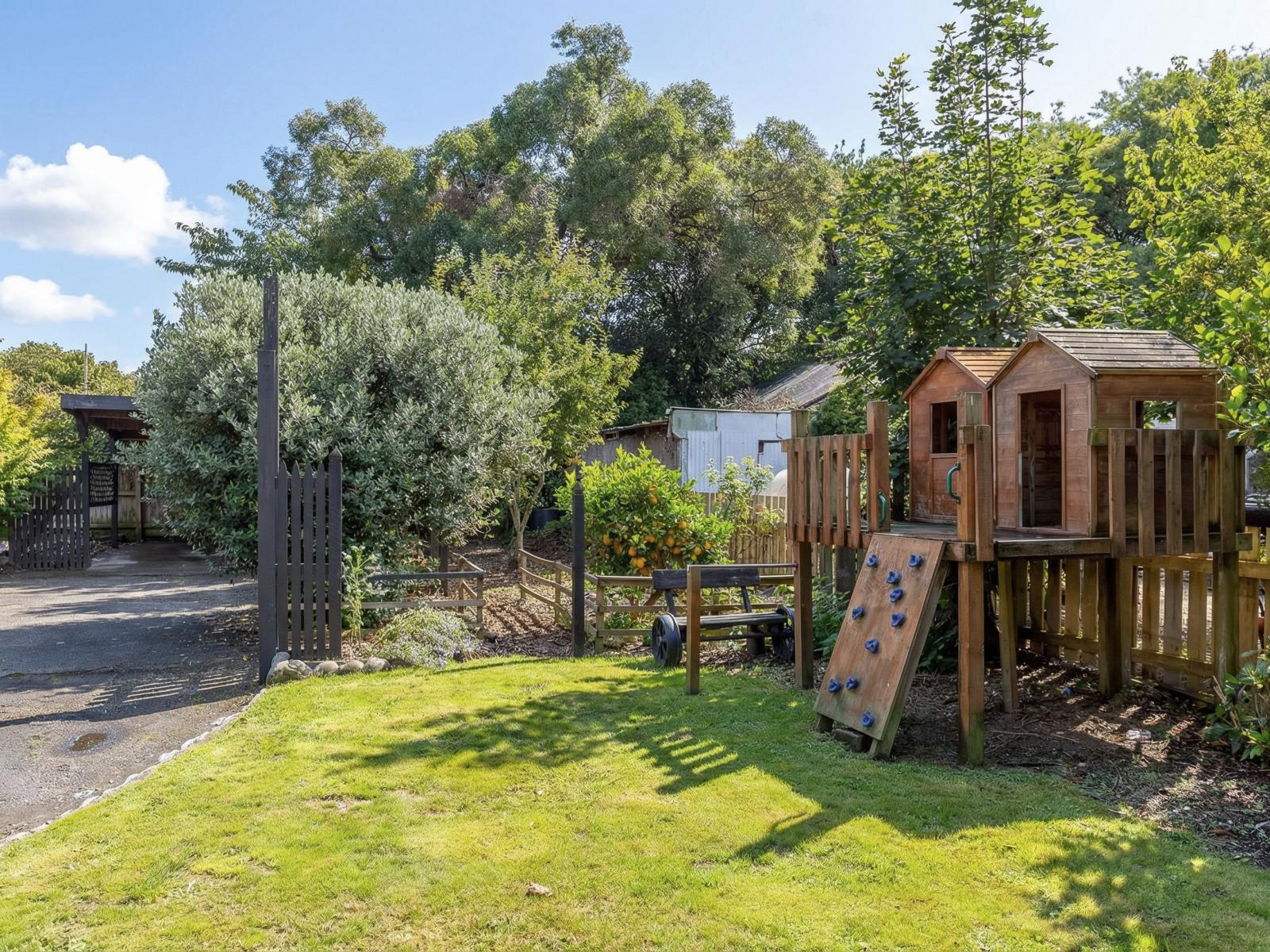 12 Wallace Street, Featherston