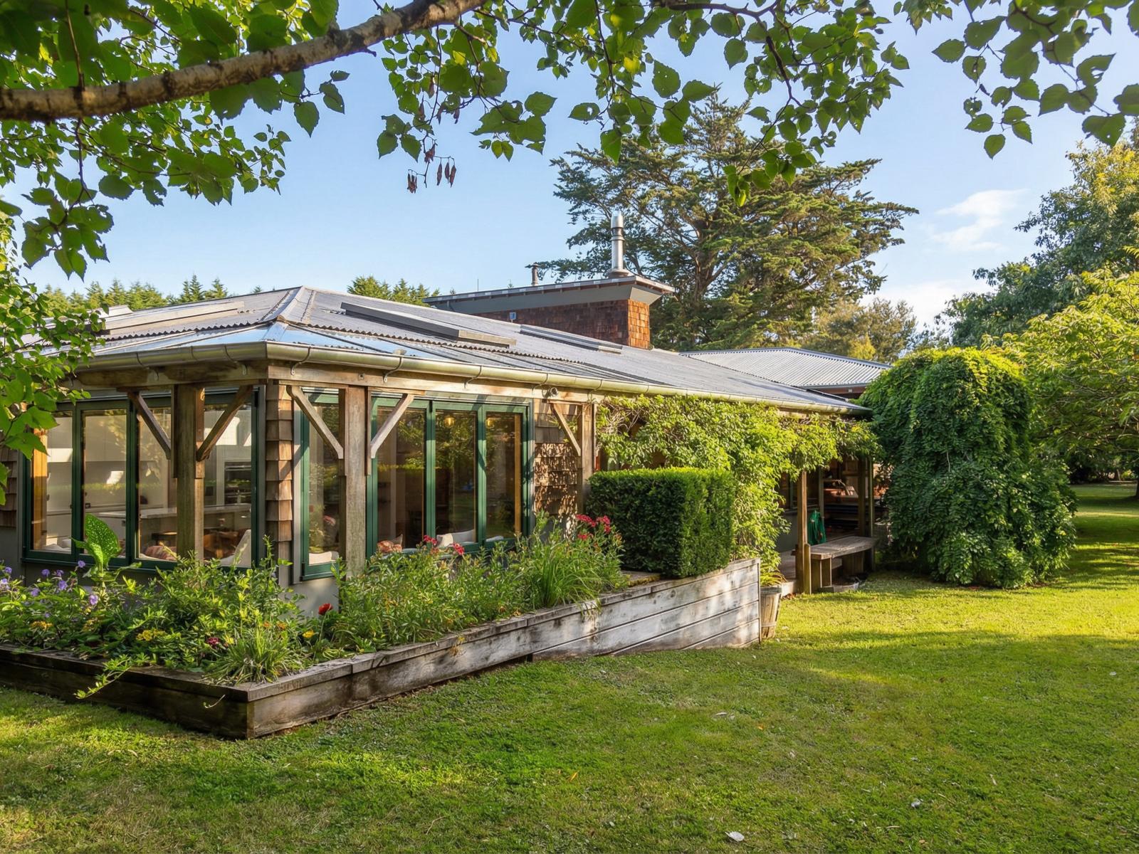 42 Kuratawhiti Street, Greytown