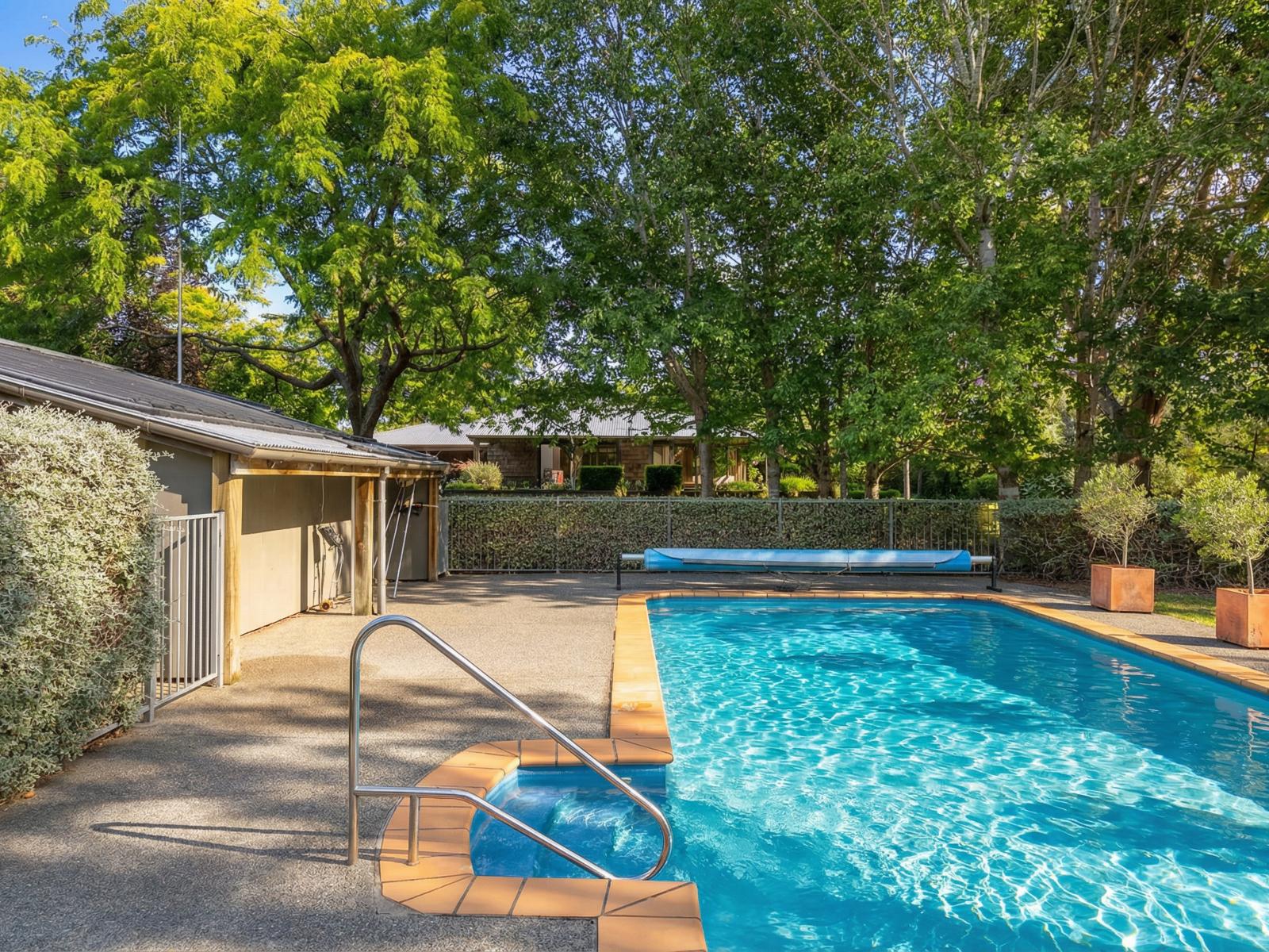 42 Kuratawhiti Street, Greytown