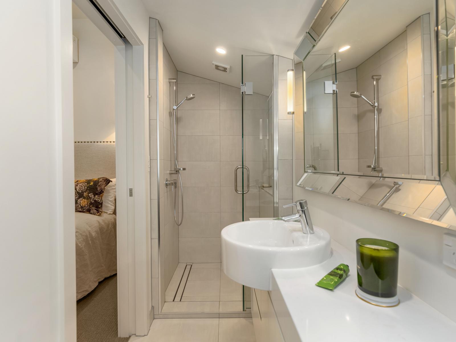 42 Kuratawhiti Street, Greytown