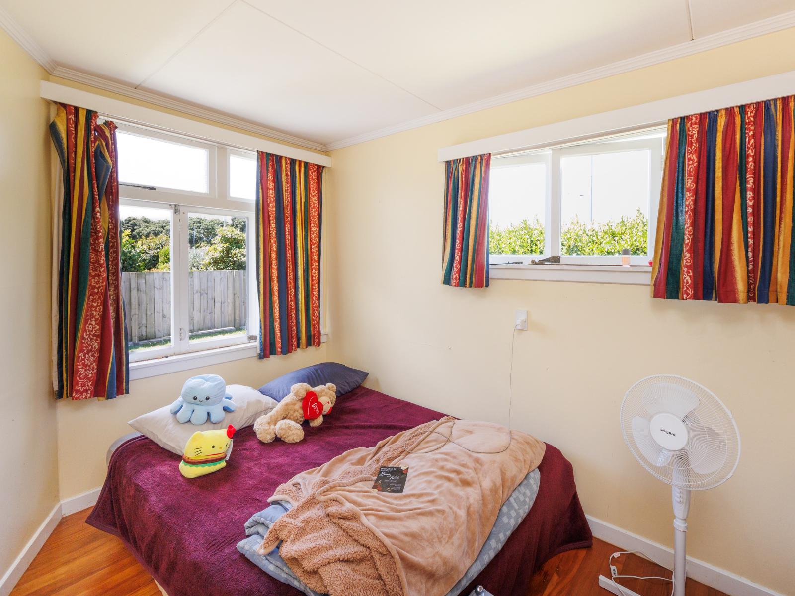 859 Main Street, Roslyn