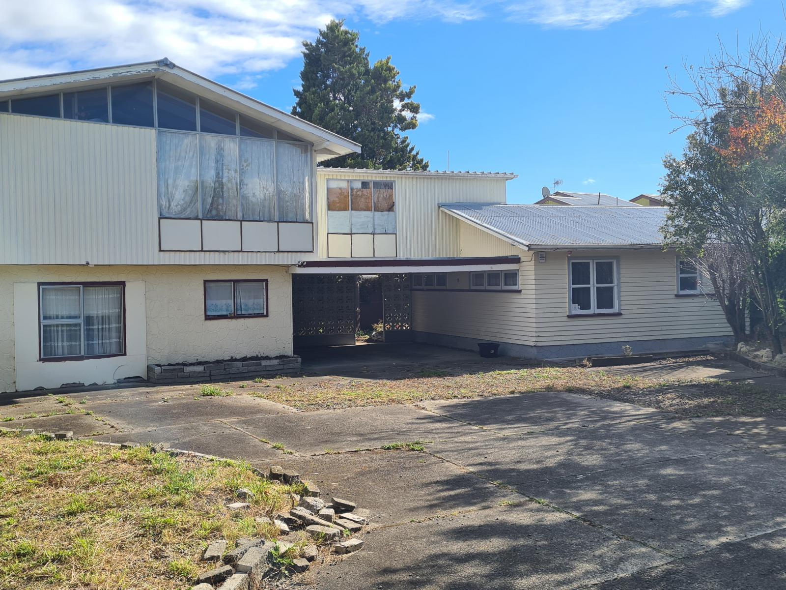 115 Ferguson Street, West End