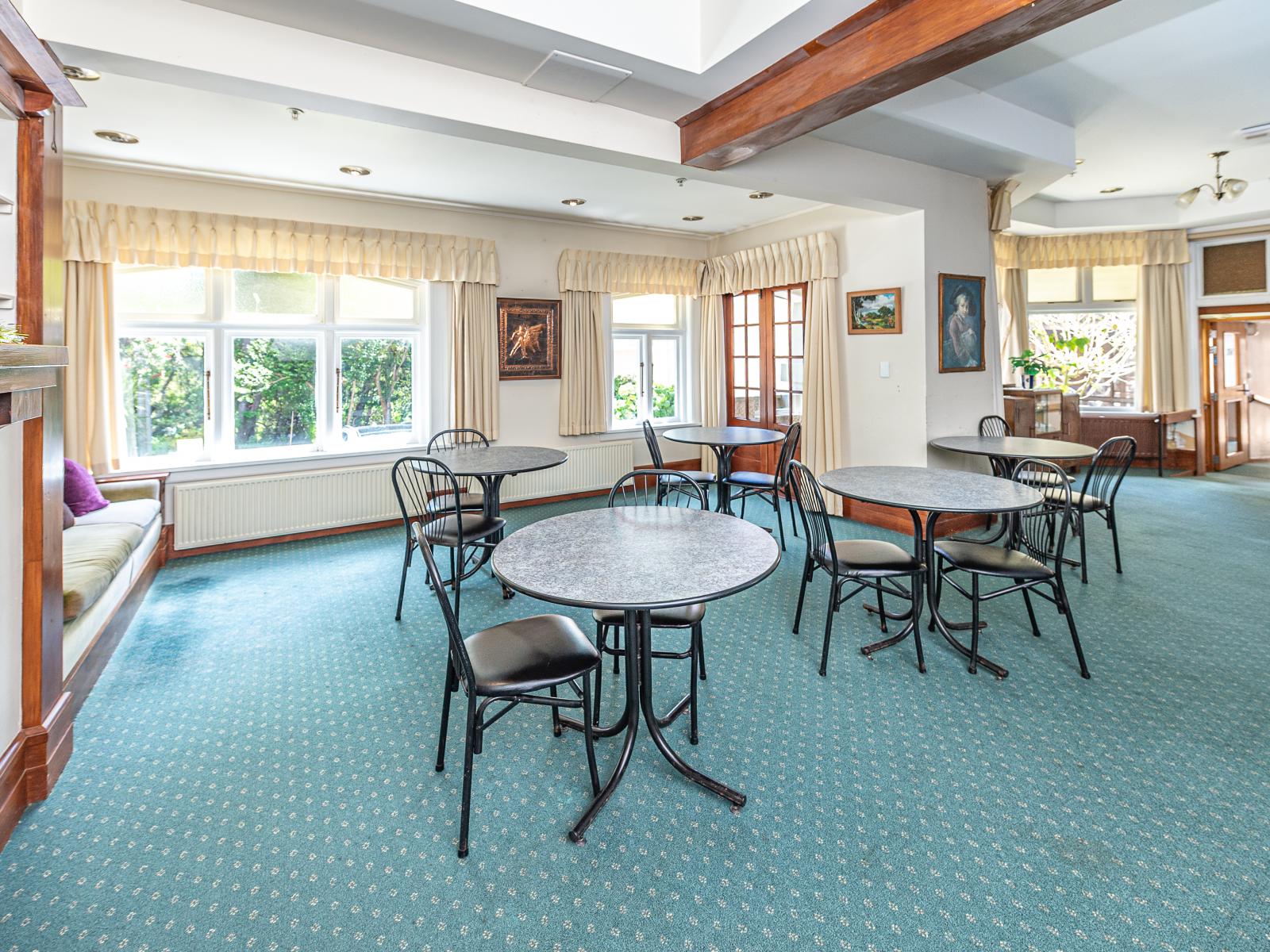 1 Mt View Road, Bastia Hill