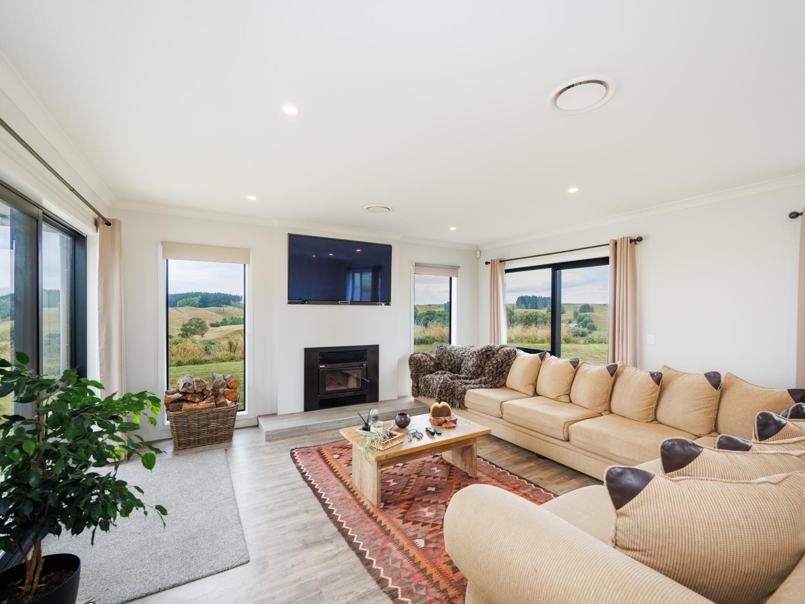 46 Fry Road, Halcombe