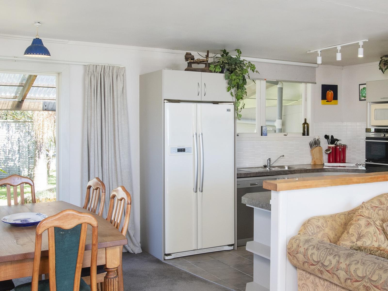 6 Mere Street, Tokomaru Bay