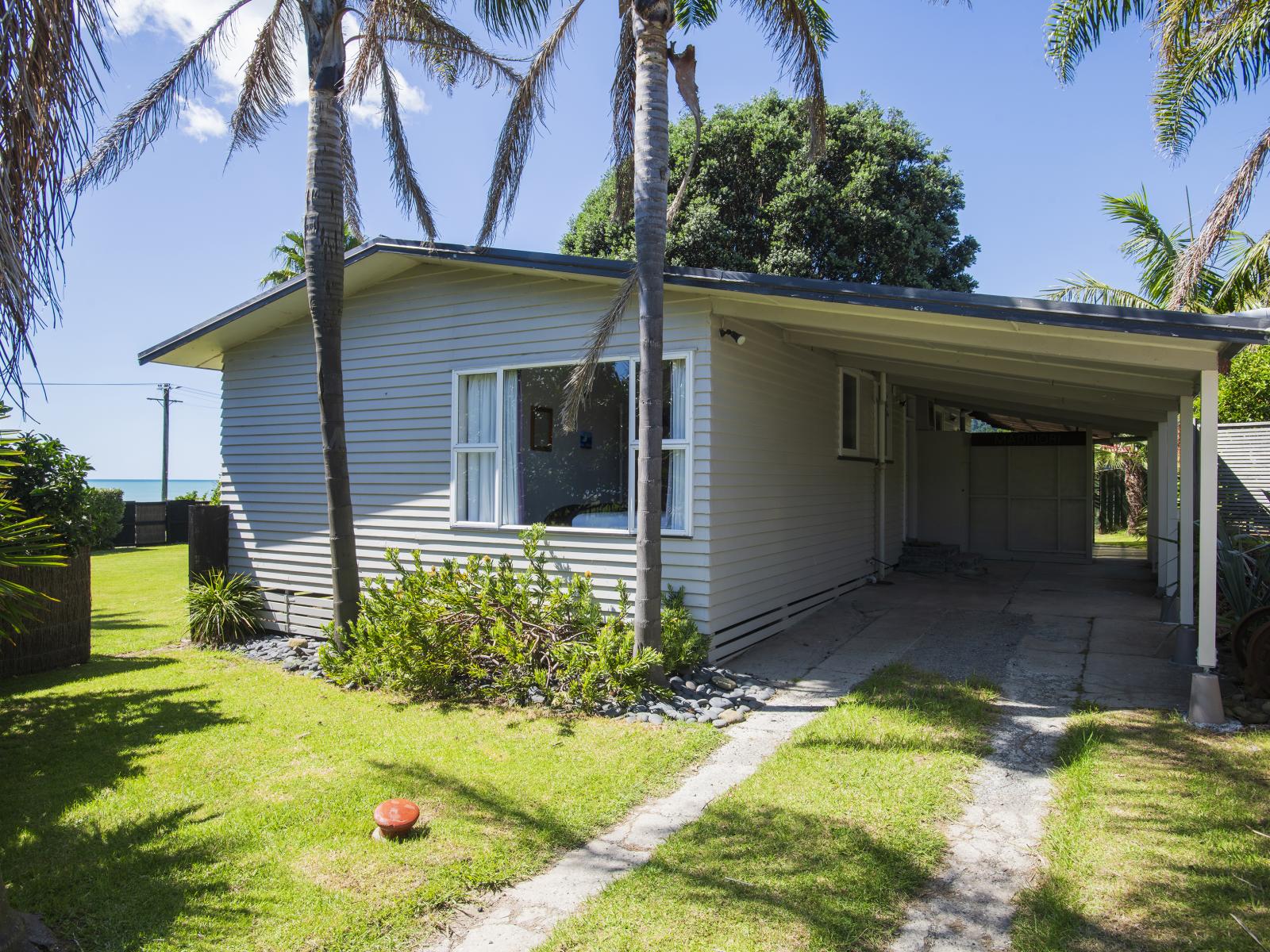 6 Mere Street, Tokomaru Bay